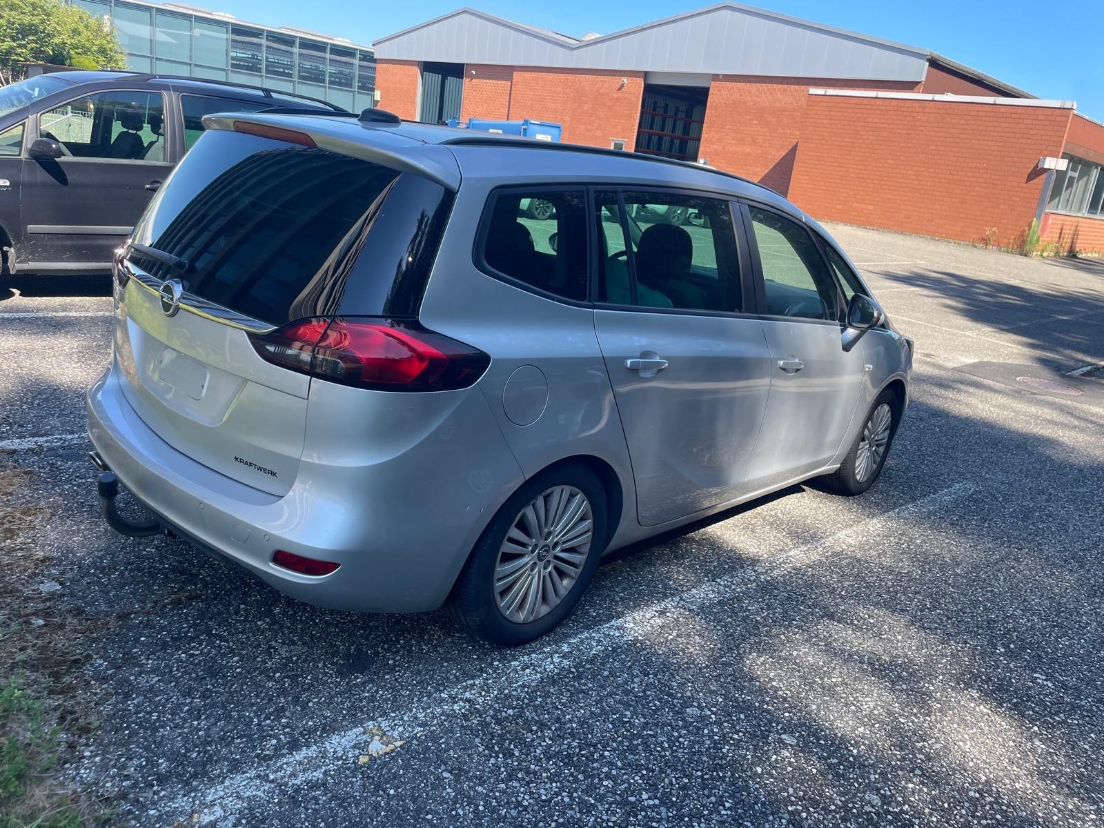 OPEL Zafira 1.6i Turbo Excellence Automatic-image-9