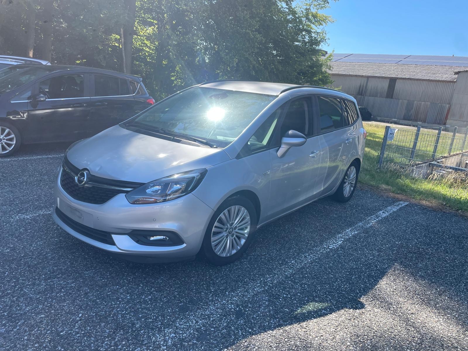 OPEL Zafira 1.6i Turbo Excellence Automatic-image-1
