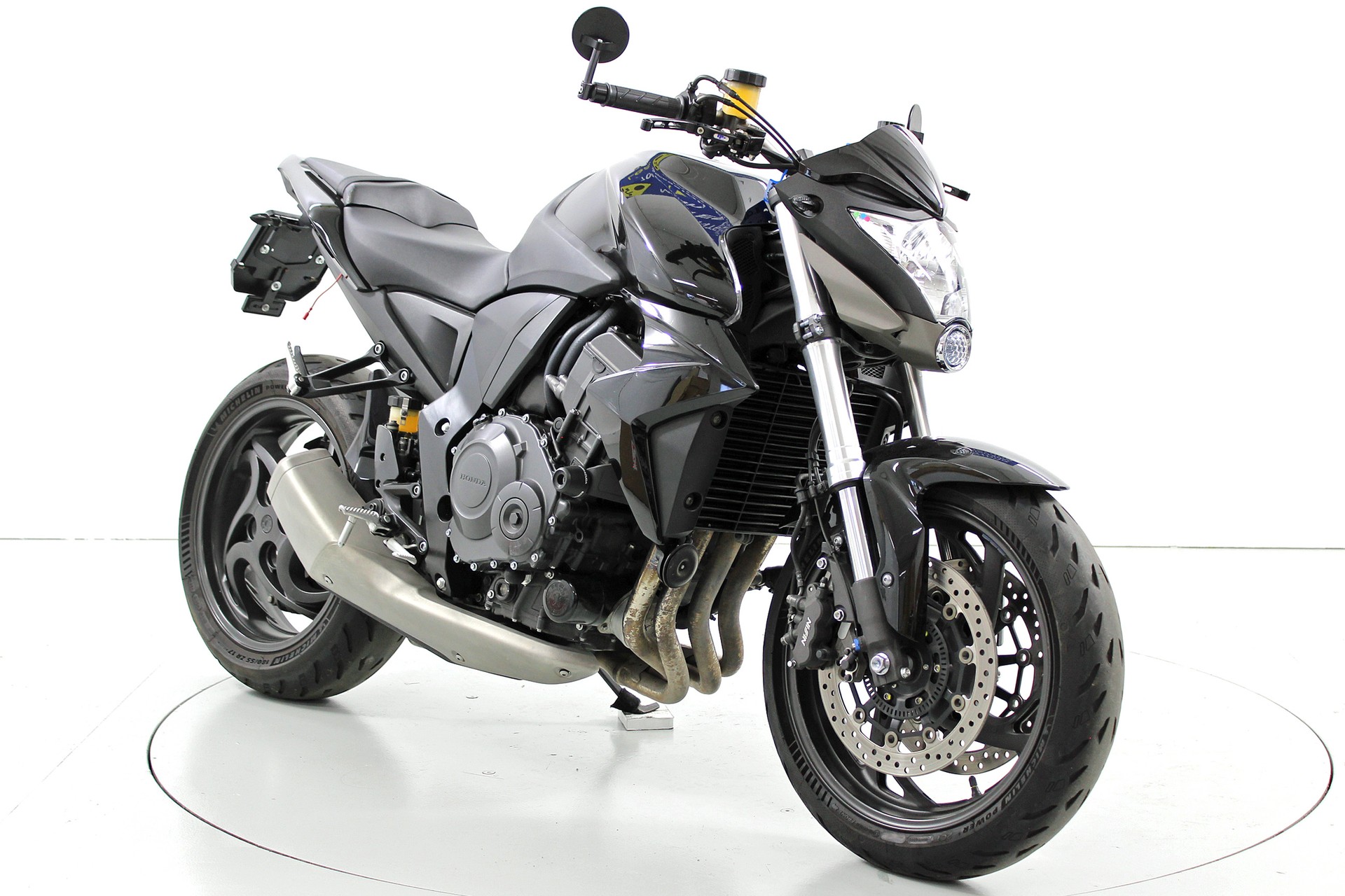 HONDA CB 1000 R ABS-showroom-element-1