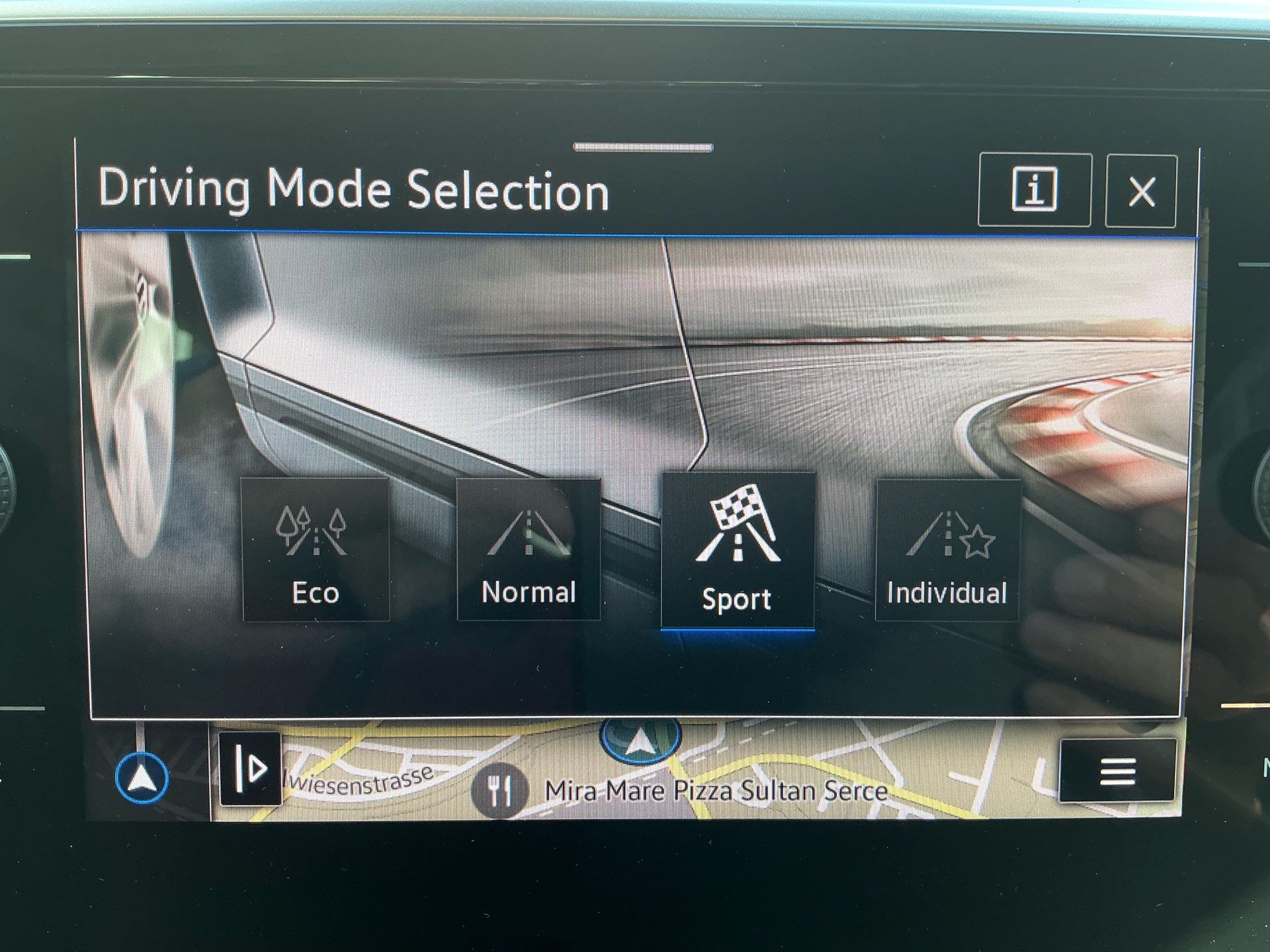 VW T-Roc CABRIOLET 1.5 TSI 150PS R-LINE *** ANHÄNGEKUPPLUNG ***-image-13