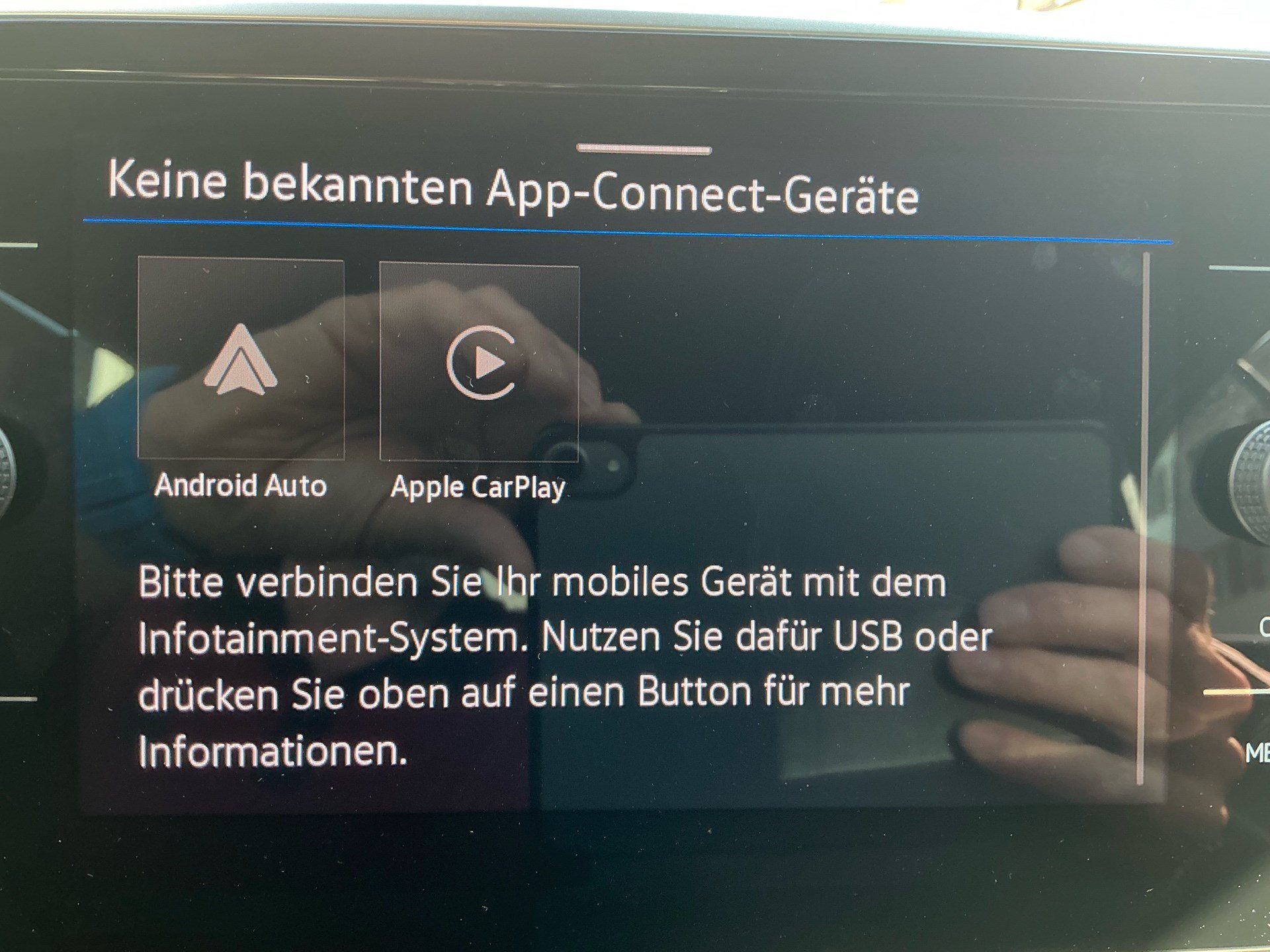 VW T-Roc CABRIOLET 1.5 TSI 150PS R-LINE *** ANHÄNGEKUPPLUNG ***-image-14