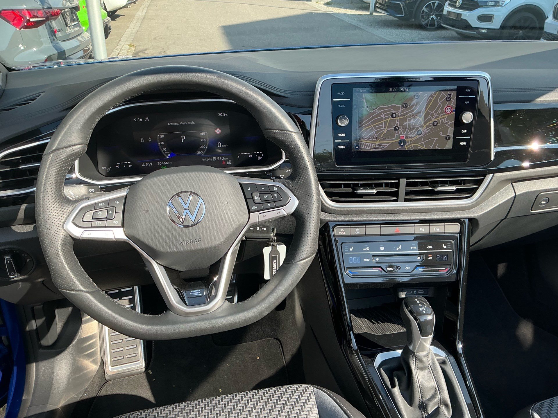 VW T-Roc CABRIOLET 1.5 TSI 150PS R-LINE *** ANHÄNGEKUPPLUNG ***-image-8