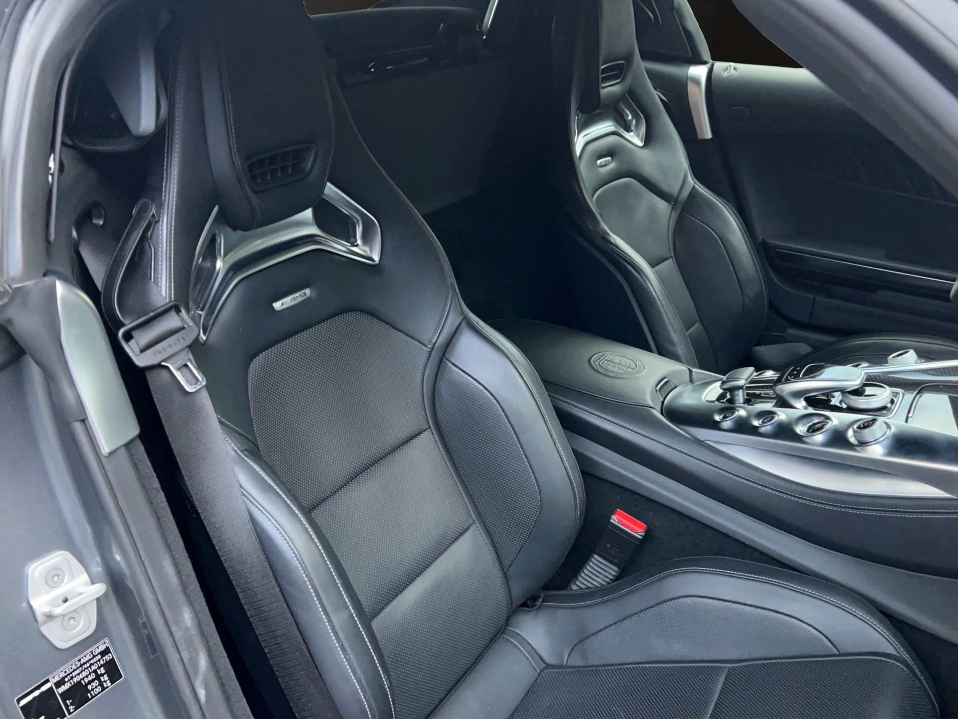 MERCEDES-BENZ AMG GT C Roadster Speedshift DCT-image-9