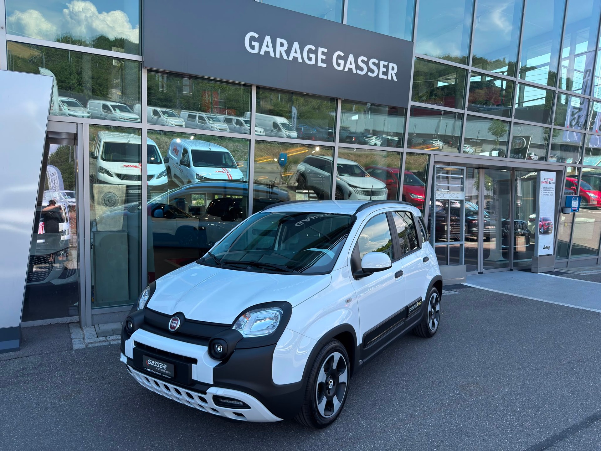 FIAT Pandina 1.0 MHEV Cross-image-0