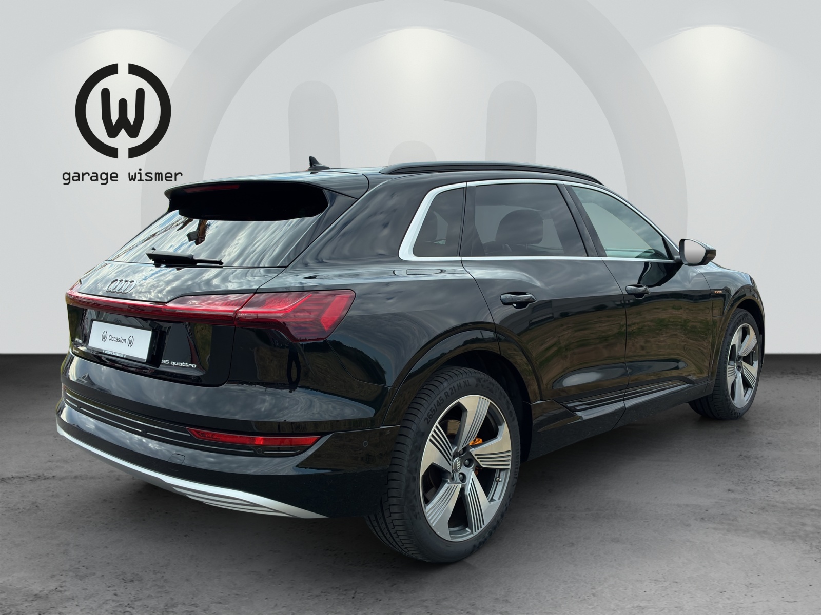 AUDI e-tron 55 Advanced quattro-image-3