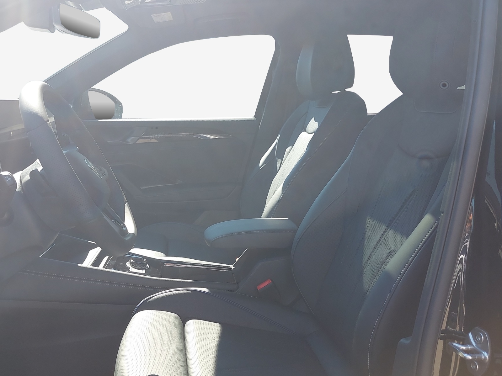 VW Tayron 2.0 TSI R-Line Plus DSG 4Motion-image-13