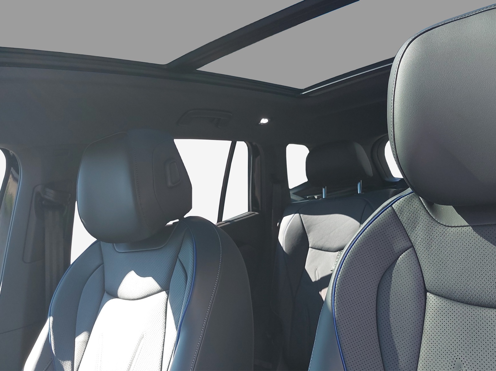 VW Tayron 2.0 TSI R-Line Plus DSG 4Motion-image-5