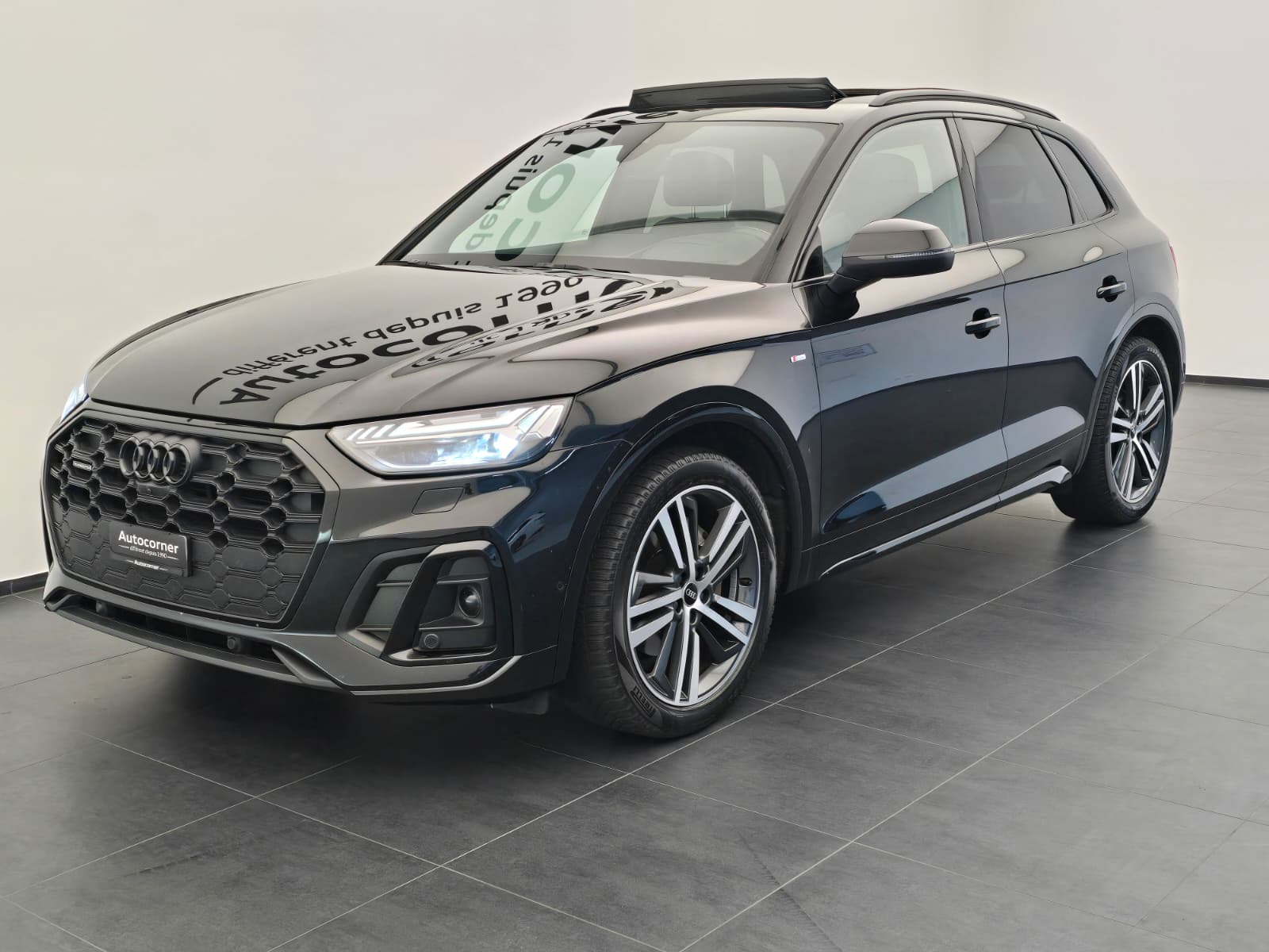 AUDI Q5 Sportback 45 TFSI S line quattro S-tronic-image-2