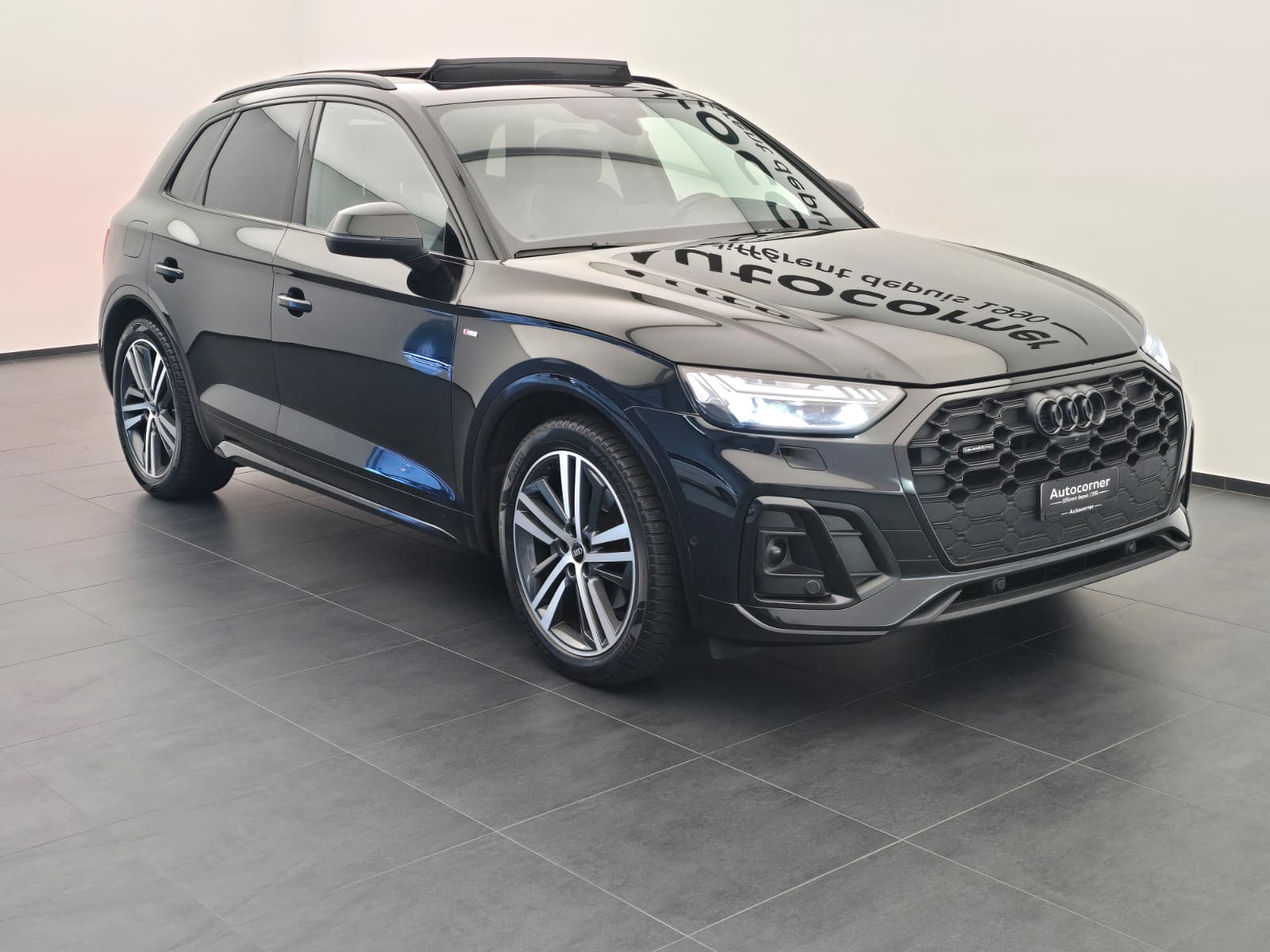 AUDI Q5 Sportback 45 TFSI S line quattro S-tronic-image-4
