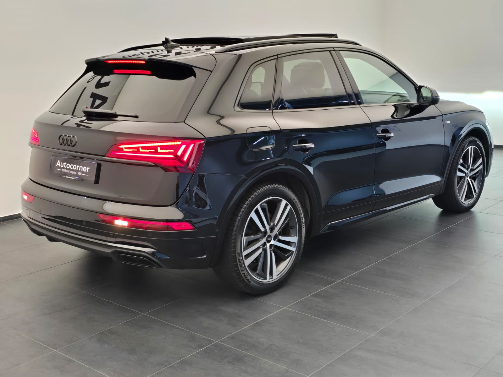 AUDI Q5 Sportback 45 TFSI S line quattro S-tronic-image-6