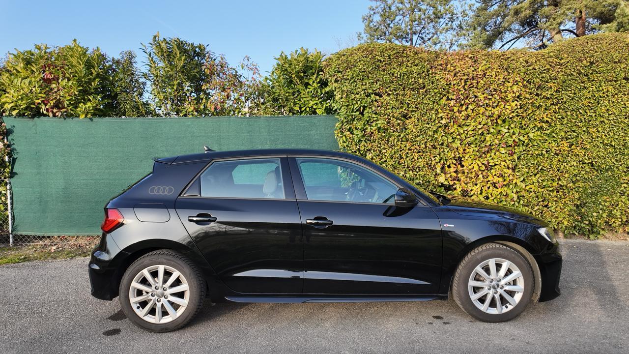 AUDI 1.0 30 TFSI S Line-image-5