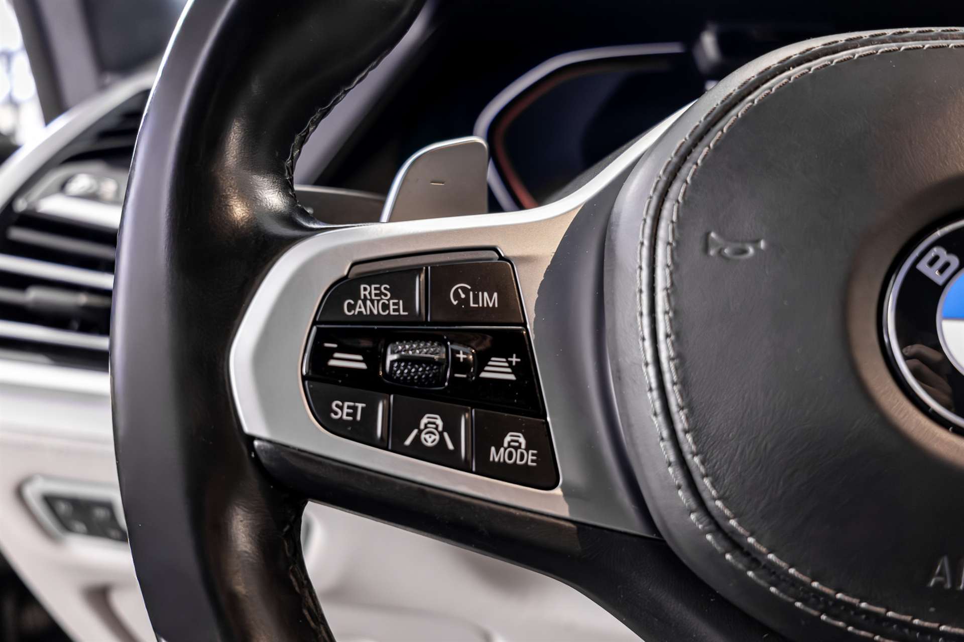 BMW X7 xDrive M50d Steptronic-image-8
