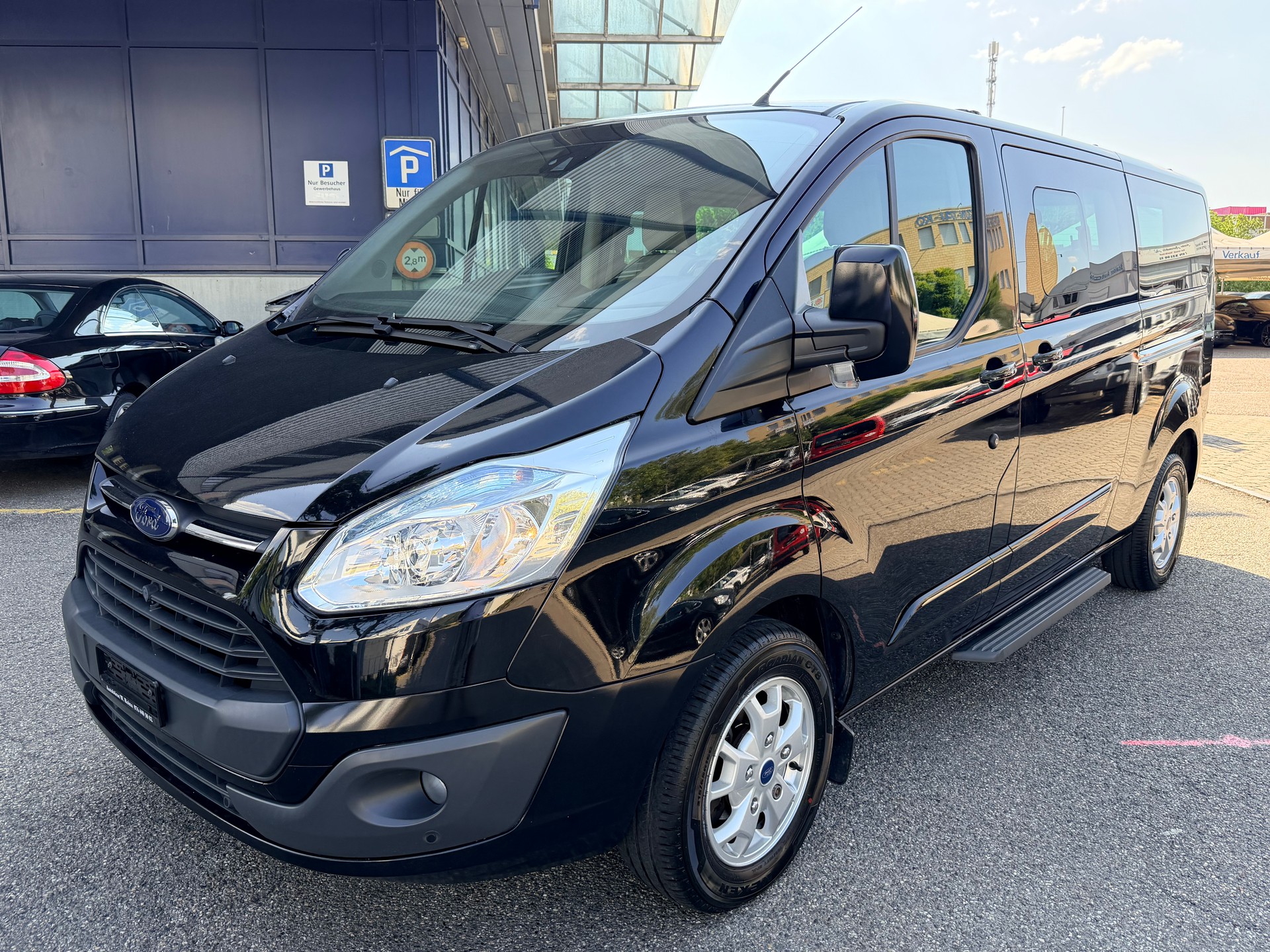 FORD Tourneo Custom 300 L2H1 Titanium-image-6