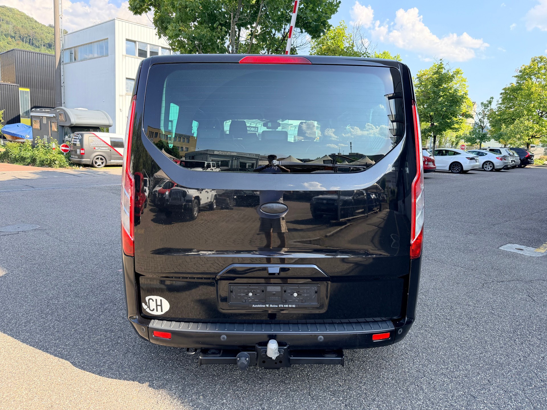 FORD Tourneo Custom 300 L2H1 Titanium-image-3