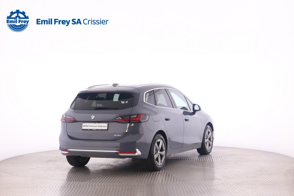 BMW 218i Active Tourer-image-1