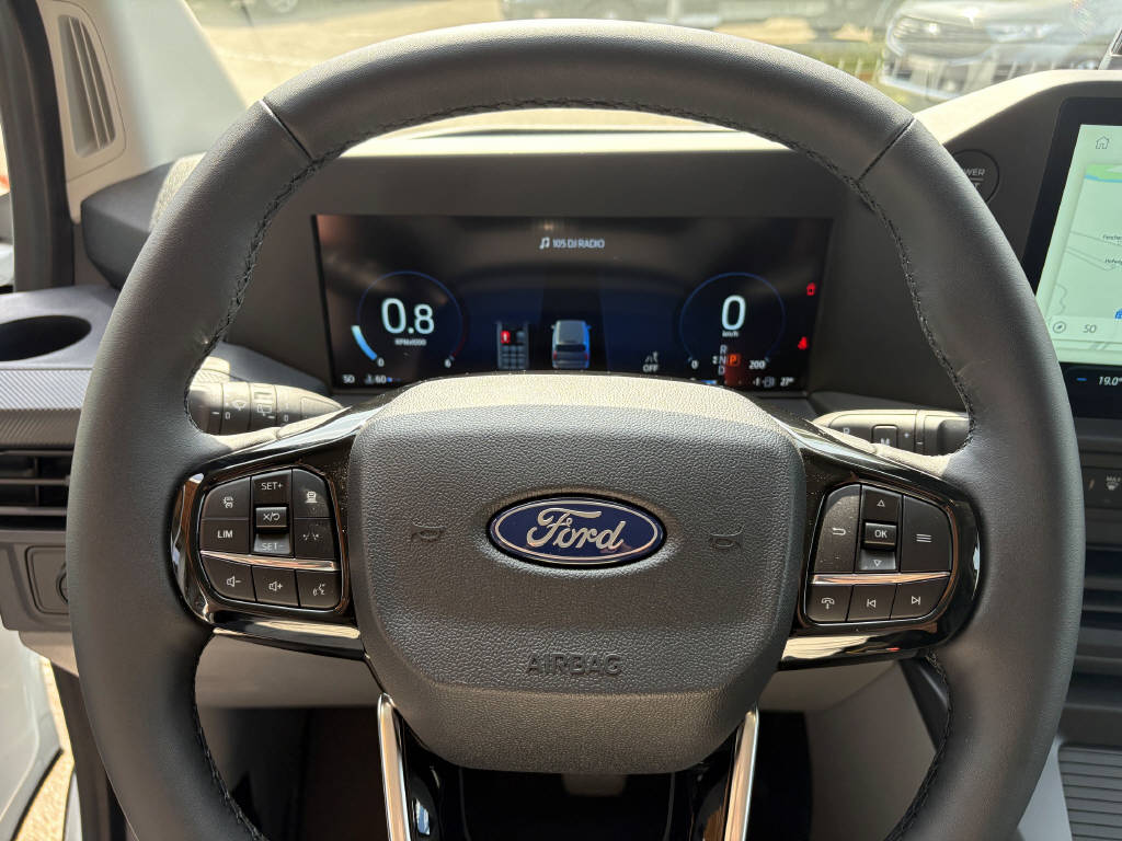 FORD Transit Custom Kombi 320 L1 2.0 EcoBlue 170 Trail 4x4-image-16
