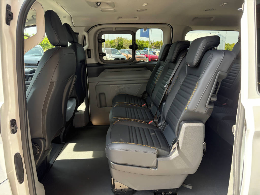 FORD Transit Custom Kombi 320 L1 2.0 EcoBlue 170 Trail 4x4-image-14