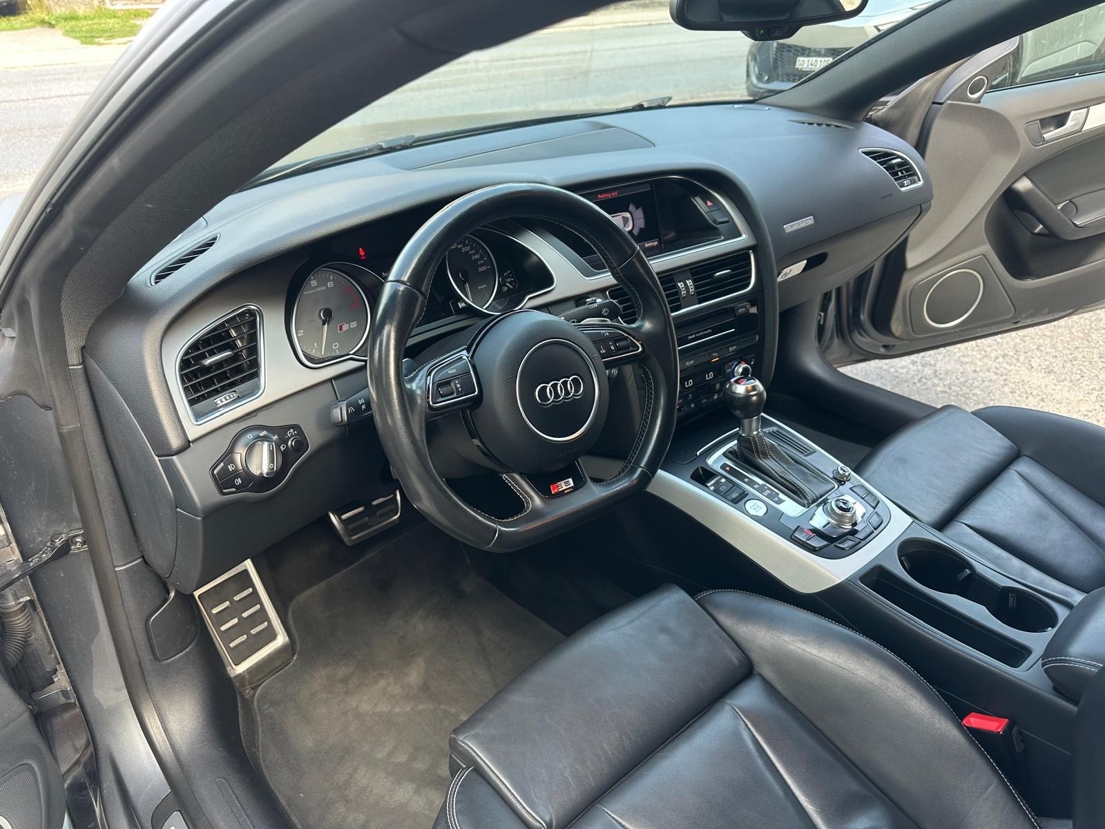 AUDI S5 Sportback 3.0 TFSI quattro S-tronic-image-9