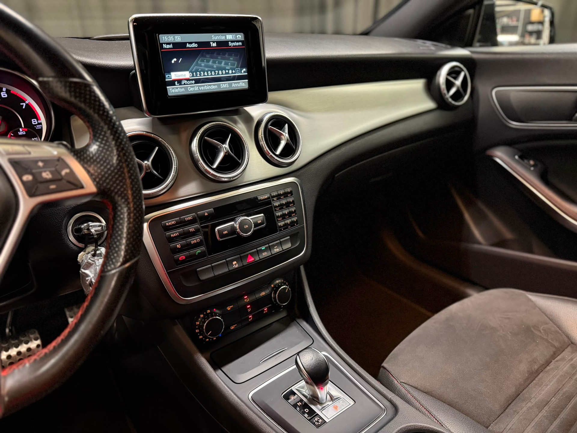 MERCEDES-BENZ CLA 45 AMG 4Matic Speedshift-image-7