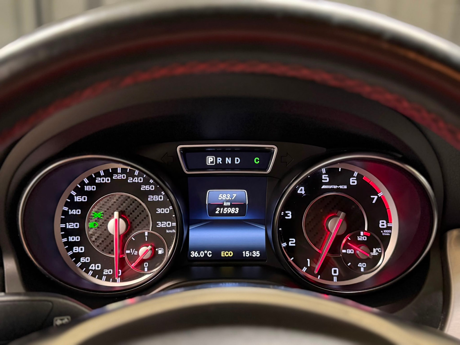 MERCEDES-BENZ CLA 45 AMG 4Matic Speedshift-image-9