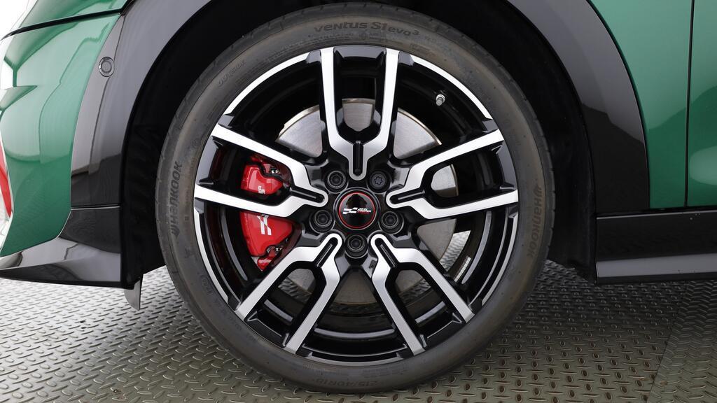 MINI John Cooper Works-image-8