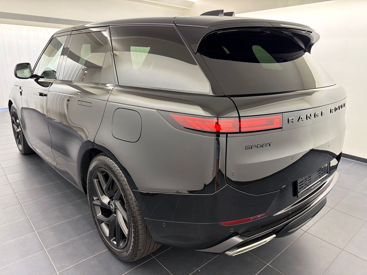 LAND ROVER RR Sport P460e Dyn. SE-image-1