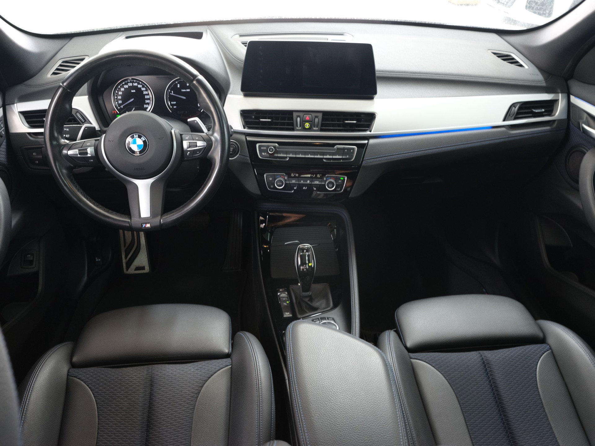 BMW X1 xDrive 20d M Sport Fleet Edition Steptronic *Panorama* *Rückfahrkamera* *Carplay*-image-21