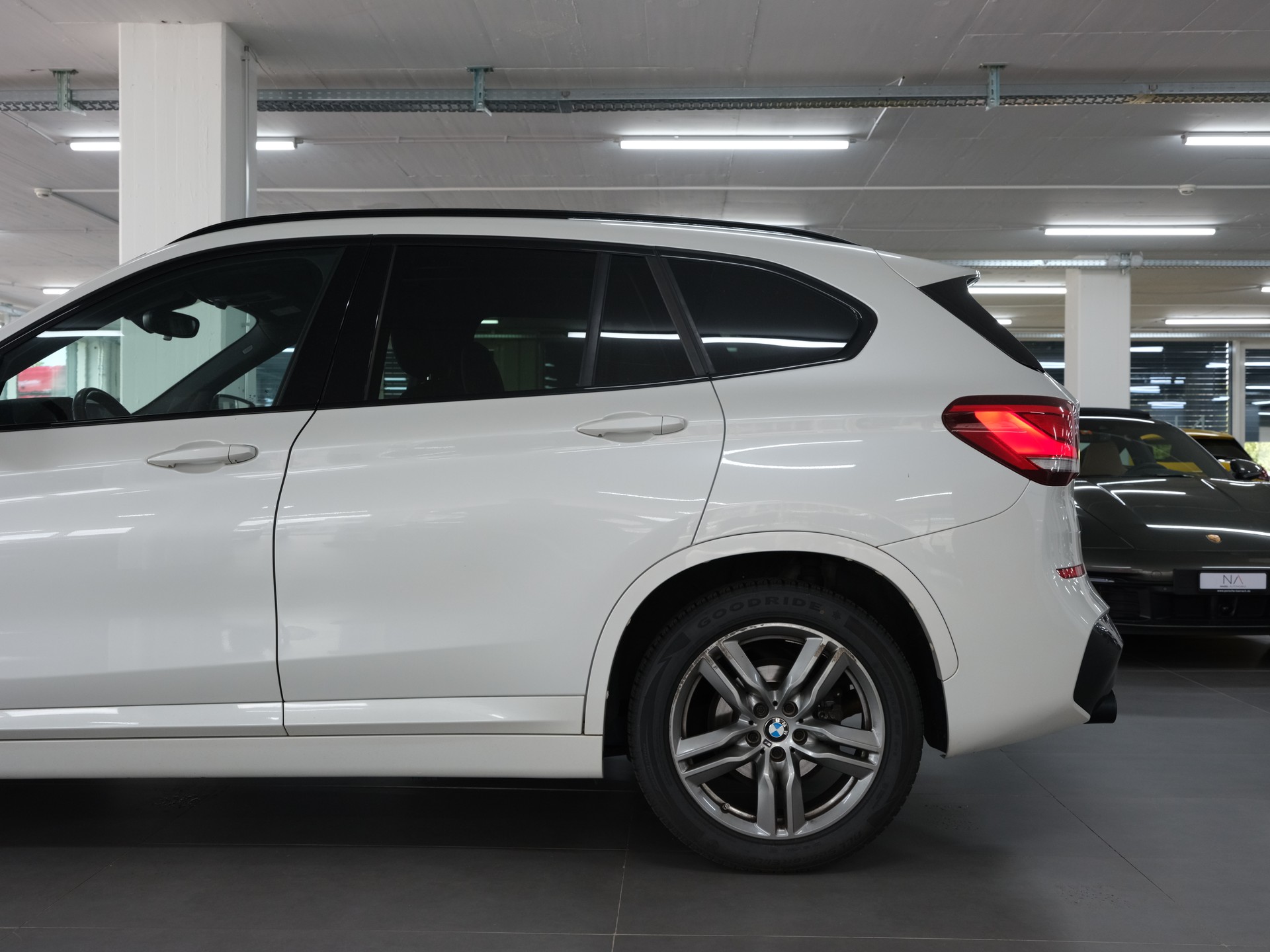 BMW X1 xDrive 20d M Sport Fleet Edition Steptronic *Panorama* *Rückfahrkamera* *Carplay*-image-12