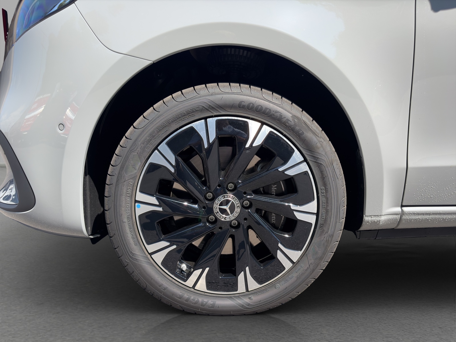 MERCEDES-BENZ V 250 d kompakt 4Matic Style 9G-Tronic-image-15