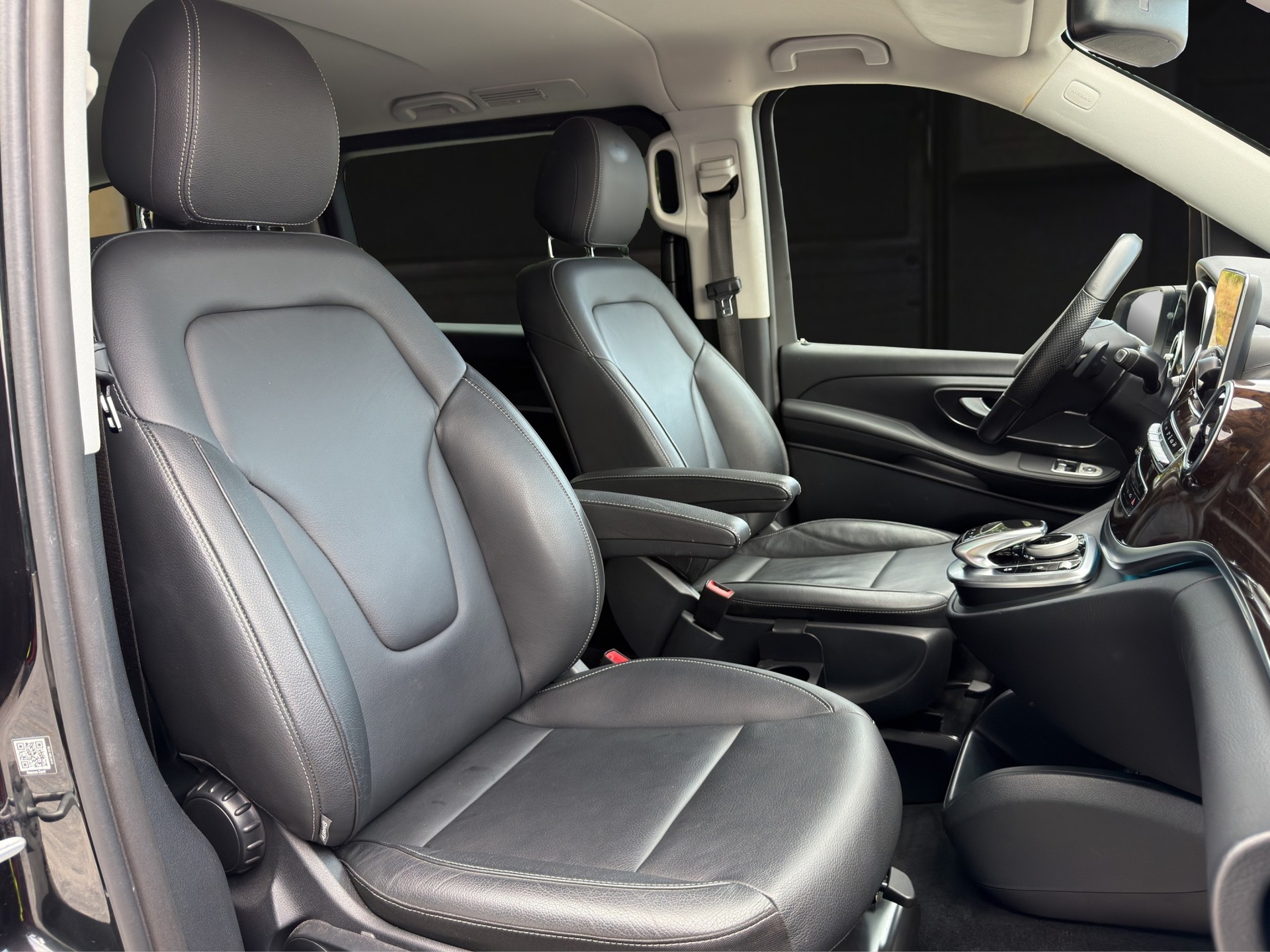 MERCEDES-BENZ V 250 d BlueTec Ava.extr.l. 4m Van-image-9