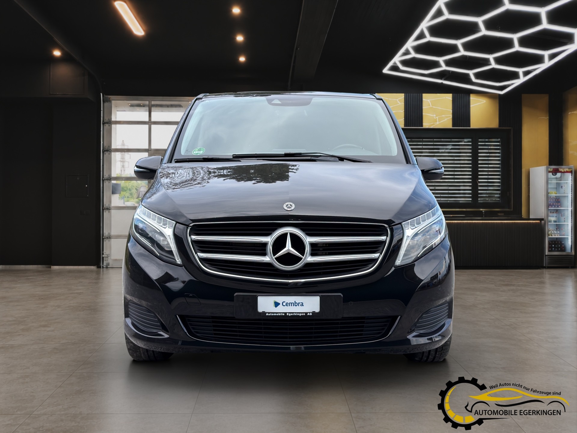MERCEDES-BENZ V 250 d BlueTec Ava.extr.l. 4m Van-showroom-element-1