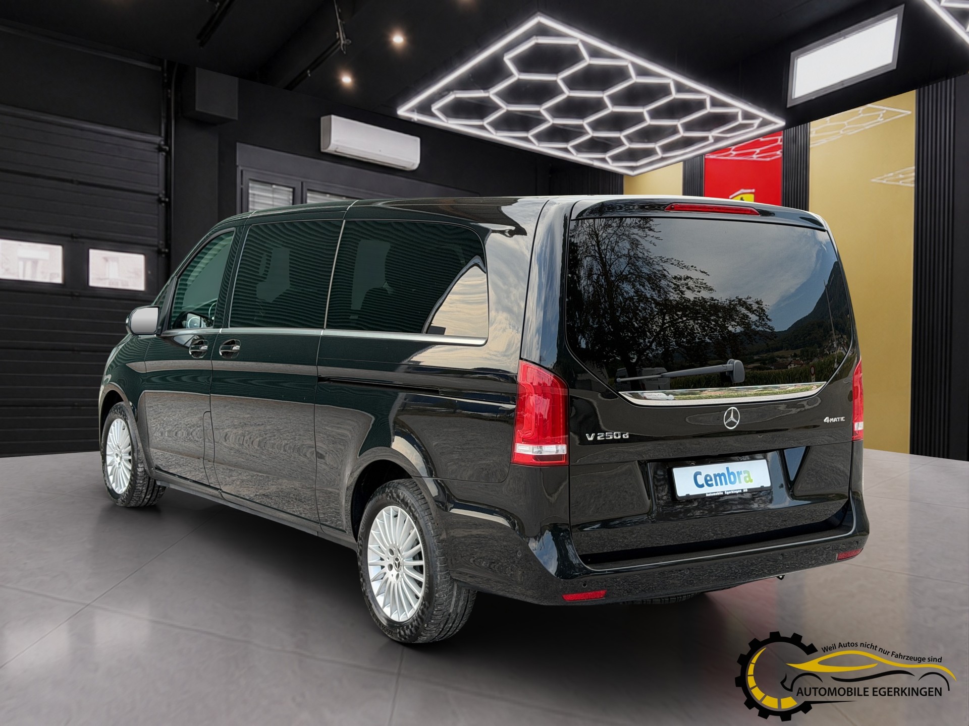 MERCEDES-BENZ V 250 d BlueTec Ava.extr.l. 4m Van-image-6