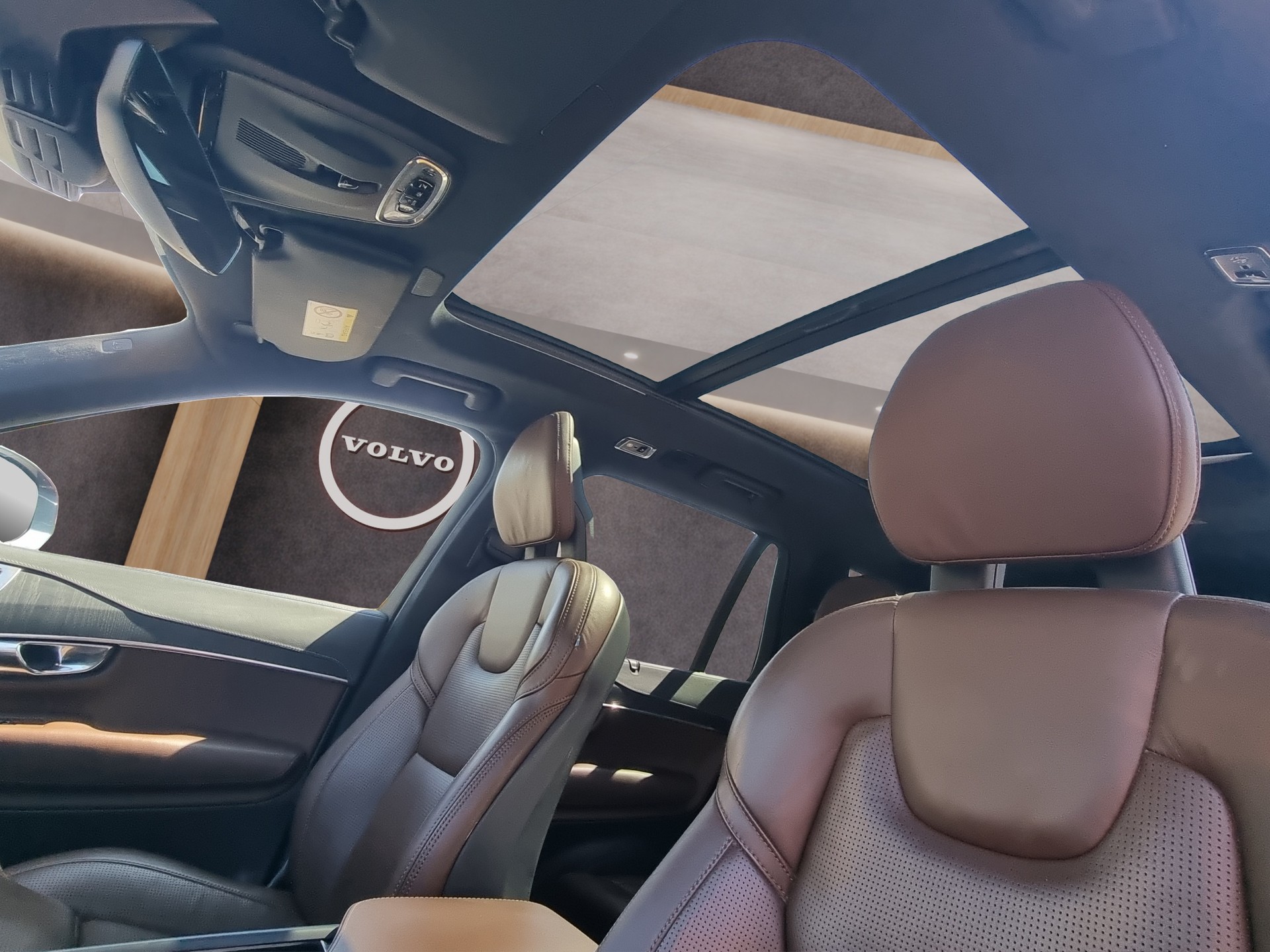 VOLVO XC90 2.0 T8 TE Inscription 7P. eAWD-image-10