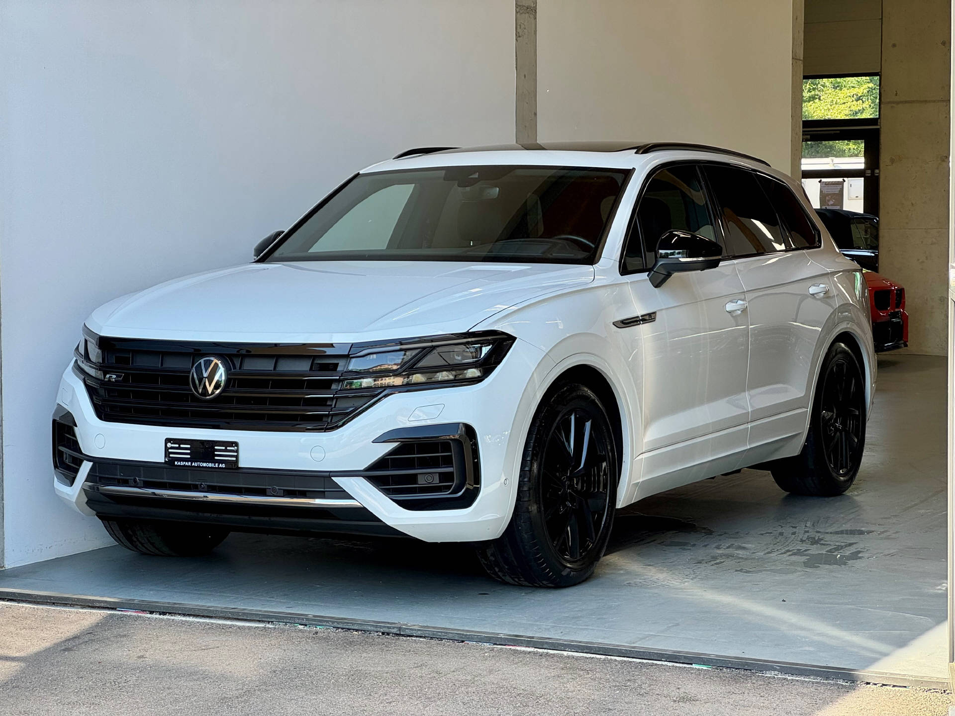 VW Touareg 3.0 V6 TDI 286 R-Line-image-0