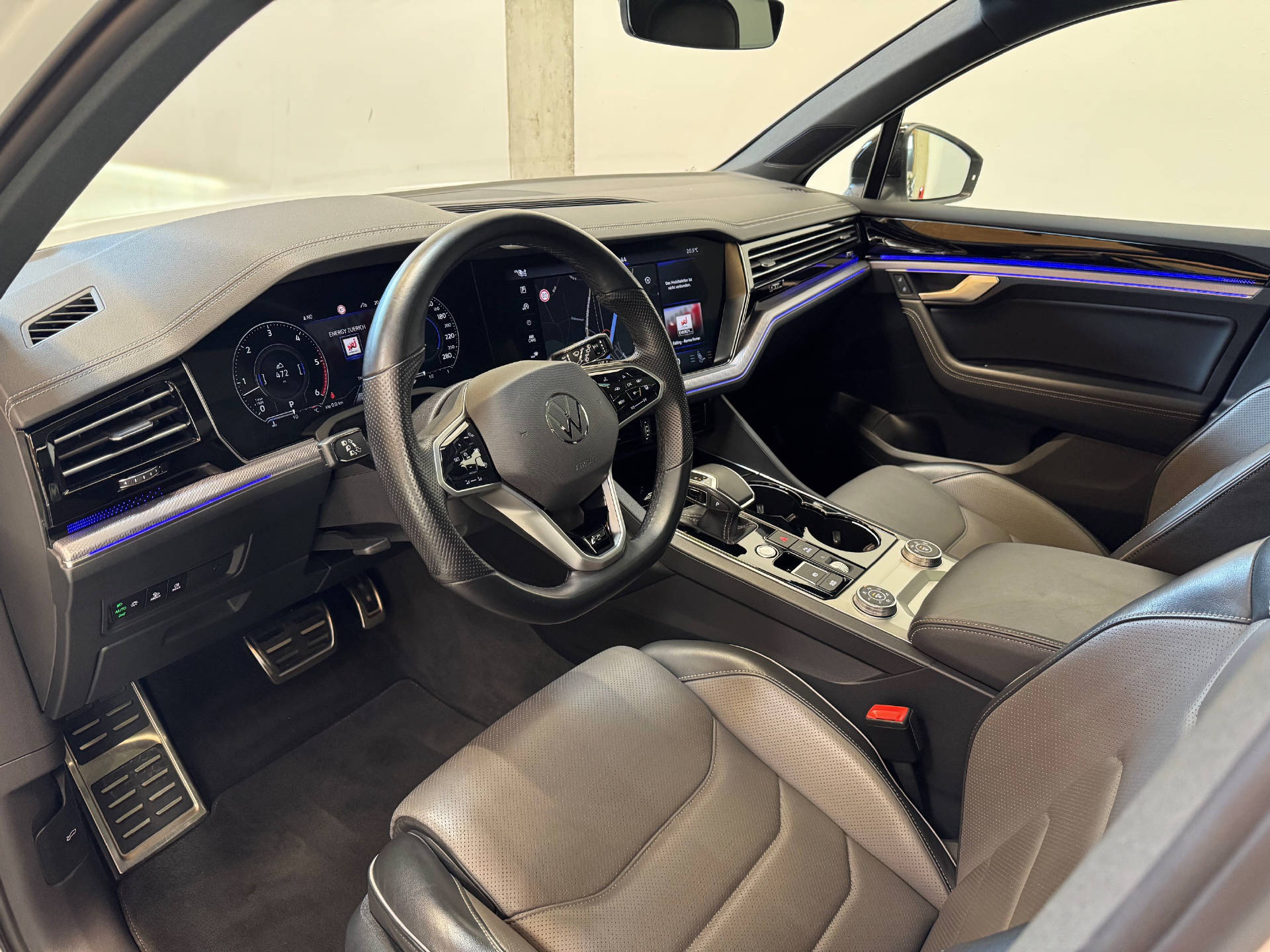 VW Touareg 3.0 V6 TDI 286 R-Line-image-2