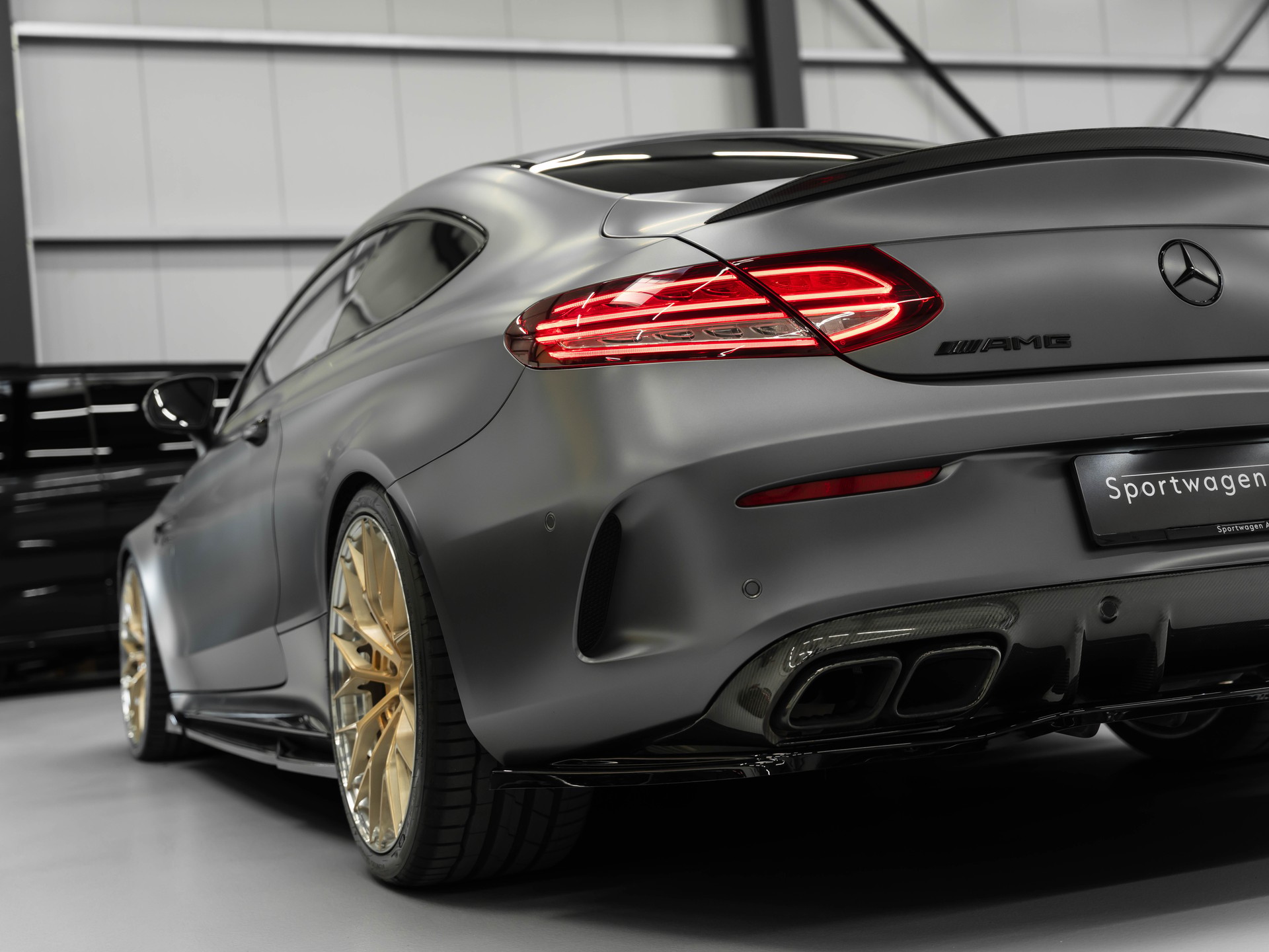 MERCEDES-BENZ C 63 S AMG 9G-tronic-image-15