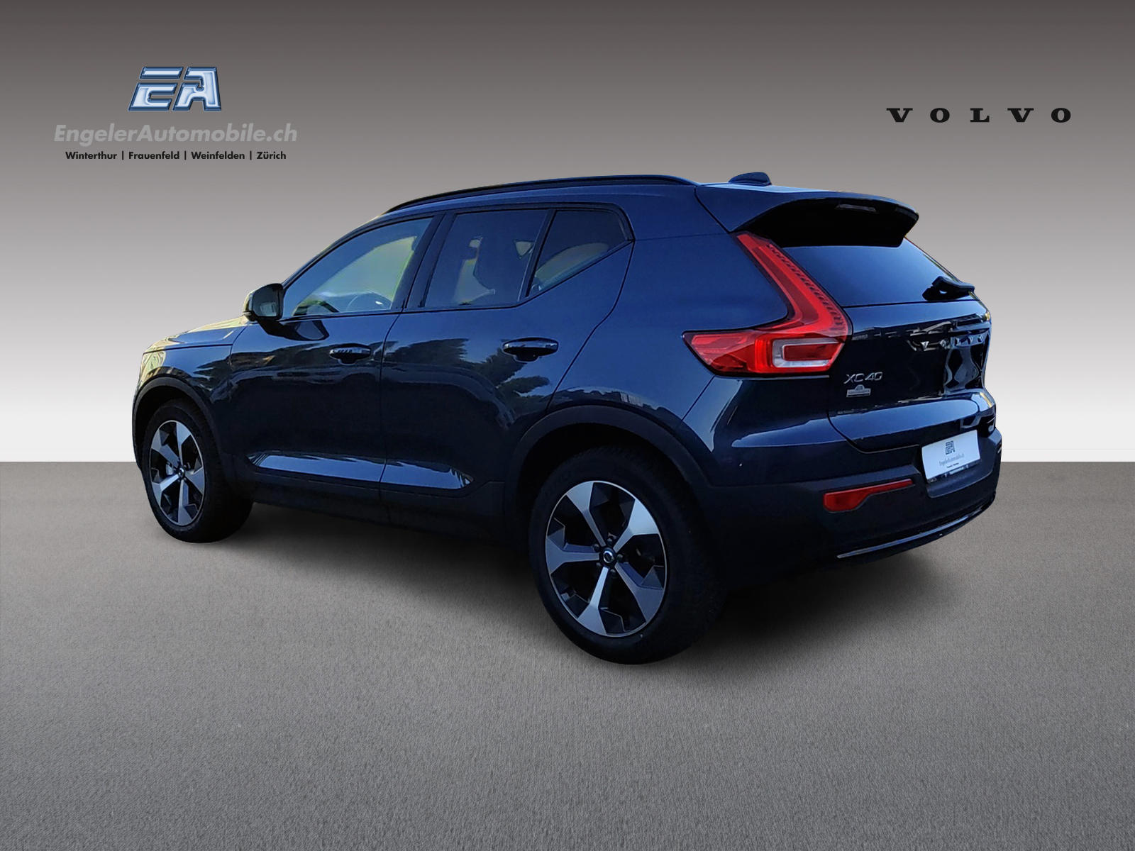 VOLVO XC40 2.0 B4 MH Plus Dark-image-4