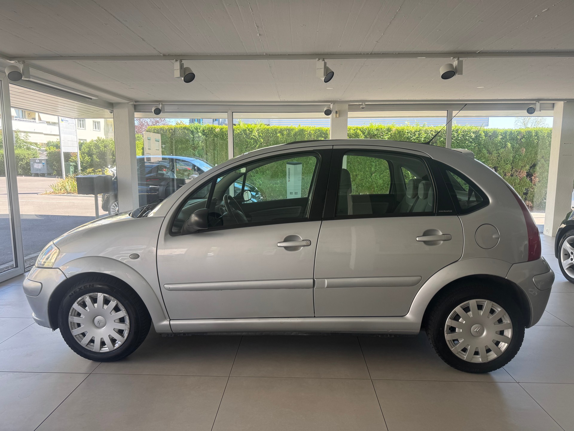 CITROEN C3 1.4i Exclusive-image-4