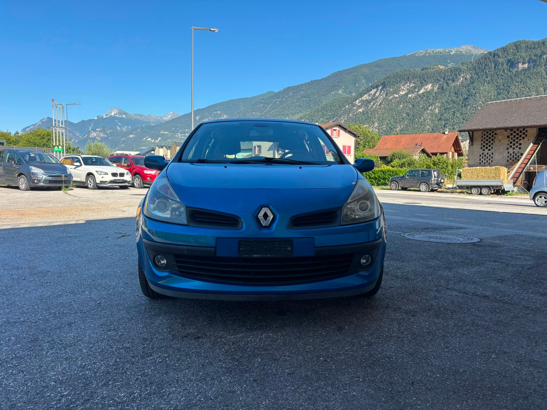 RENAULT Clio 1.6 16V Dynamique-image-0