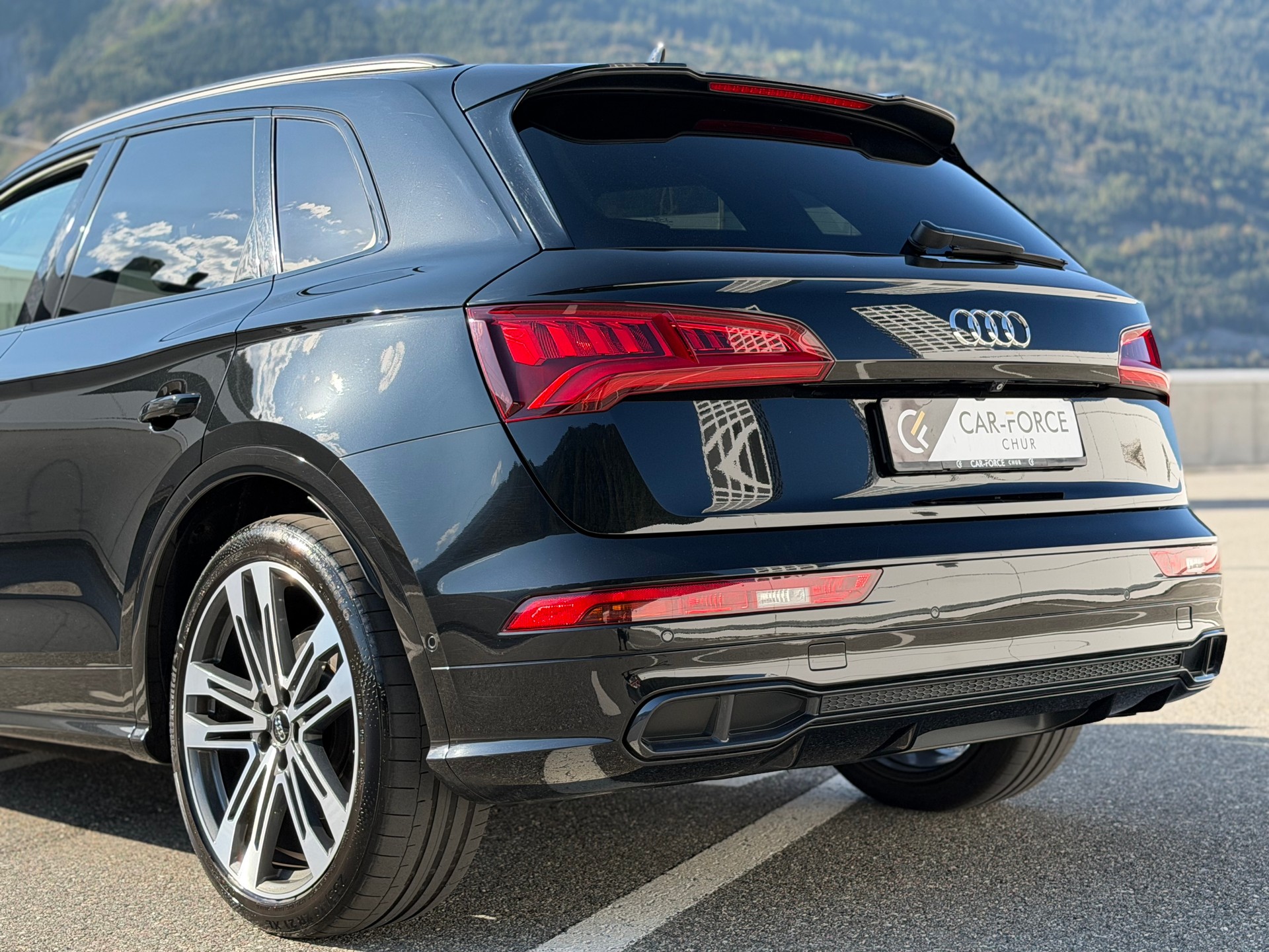 AUDI SQ5 3.0 TFSI quattro S-tronic-image-10