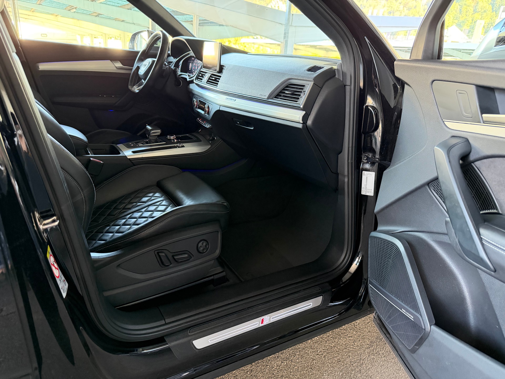 AUDI SQ5 3.0 TFSI quattro S-tronic-image-22