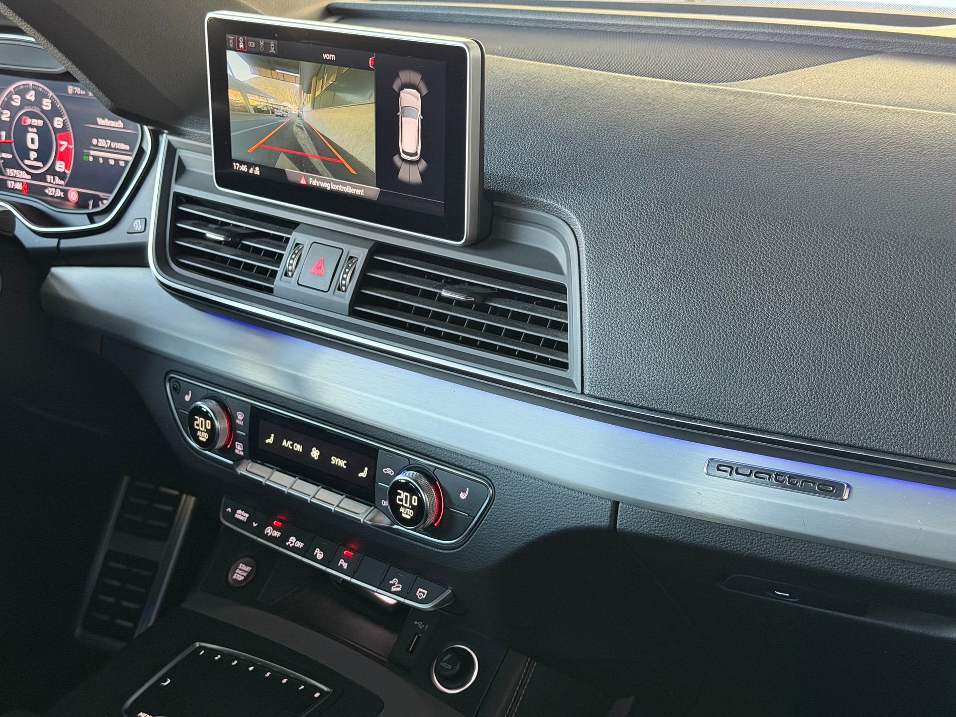 AUDI SQ5 3.0 TFSI quattro S-tronic-image-25