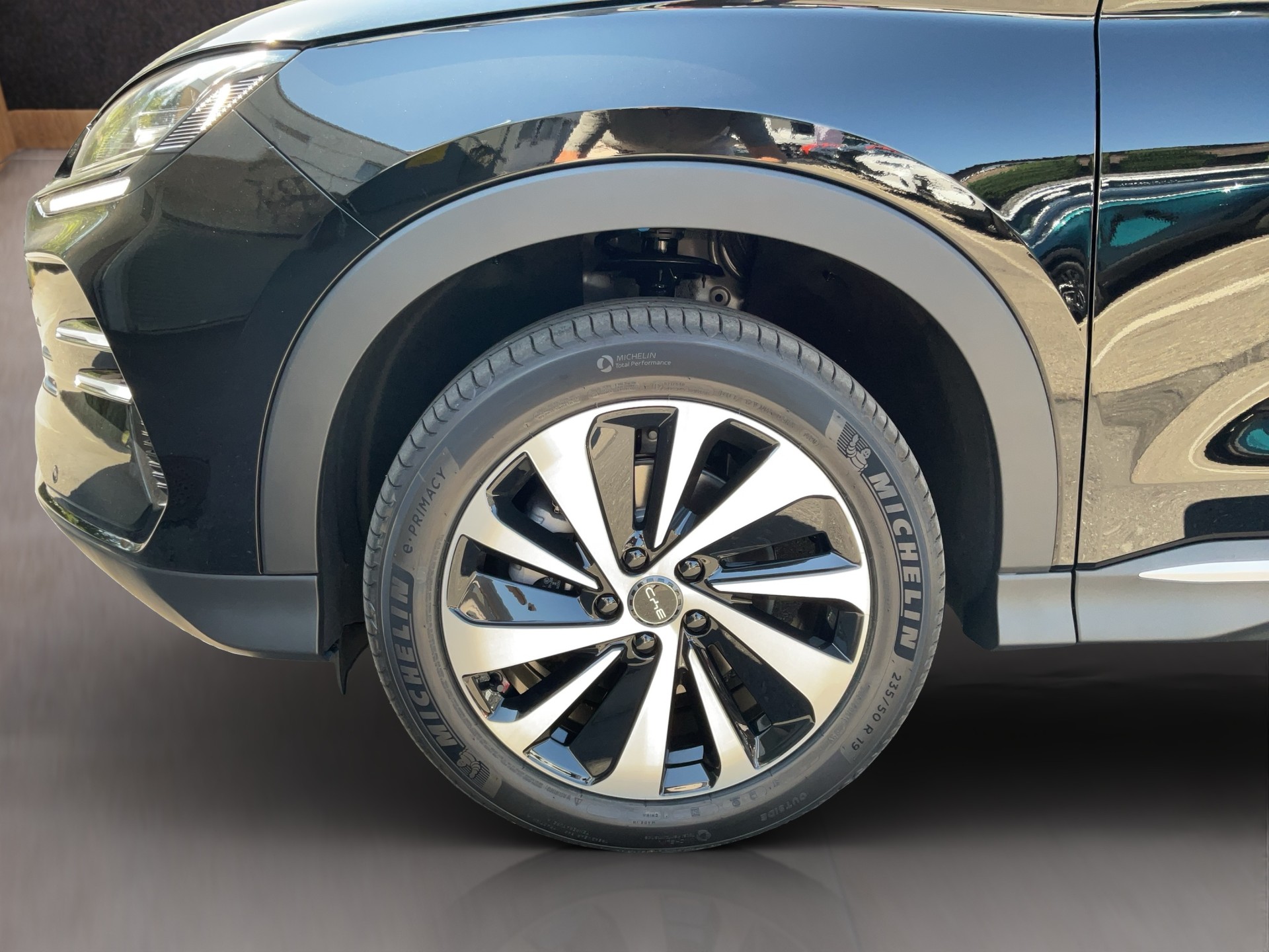 BYD Seal U DM-i Design AWD-image-8