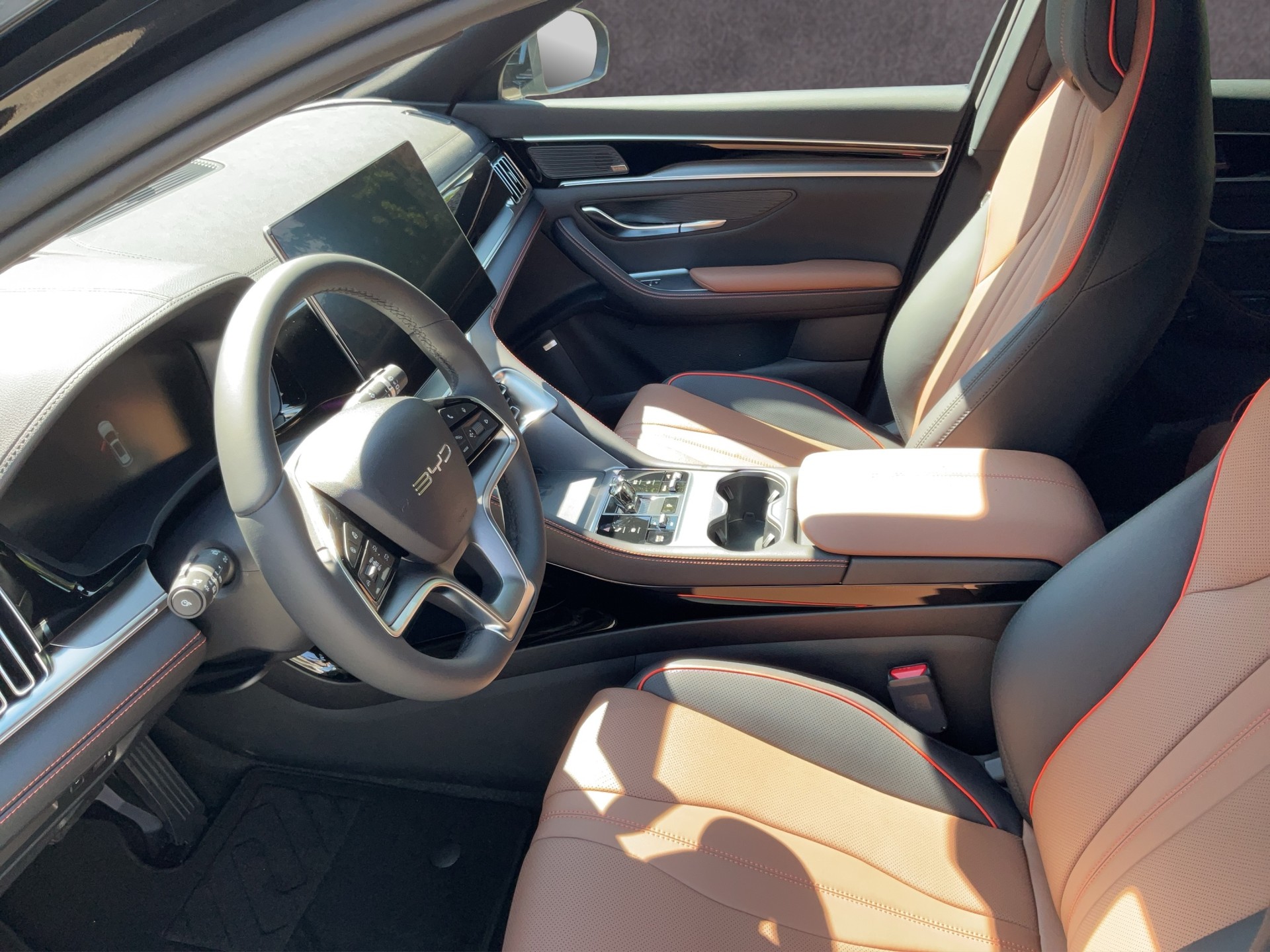 BYD Seal U DM-i Design AWD-image-10