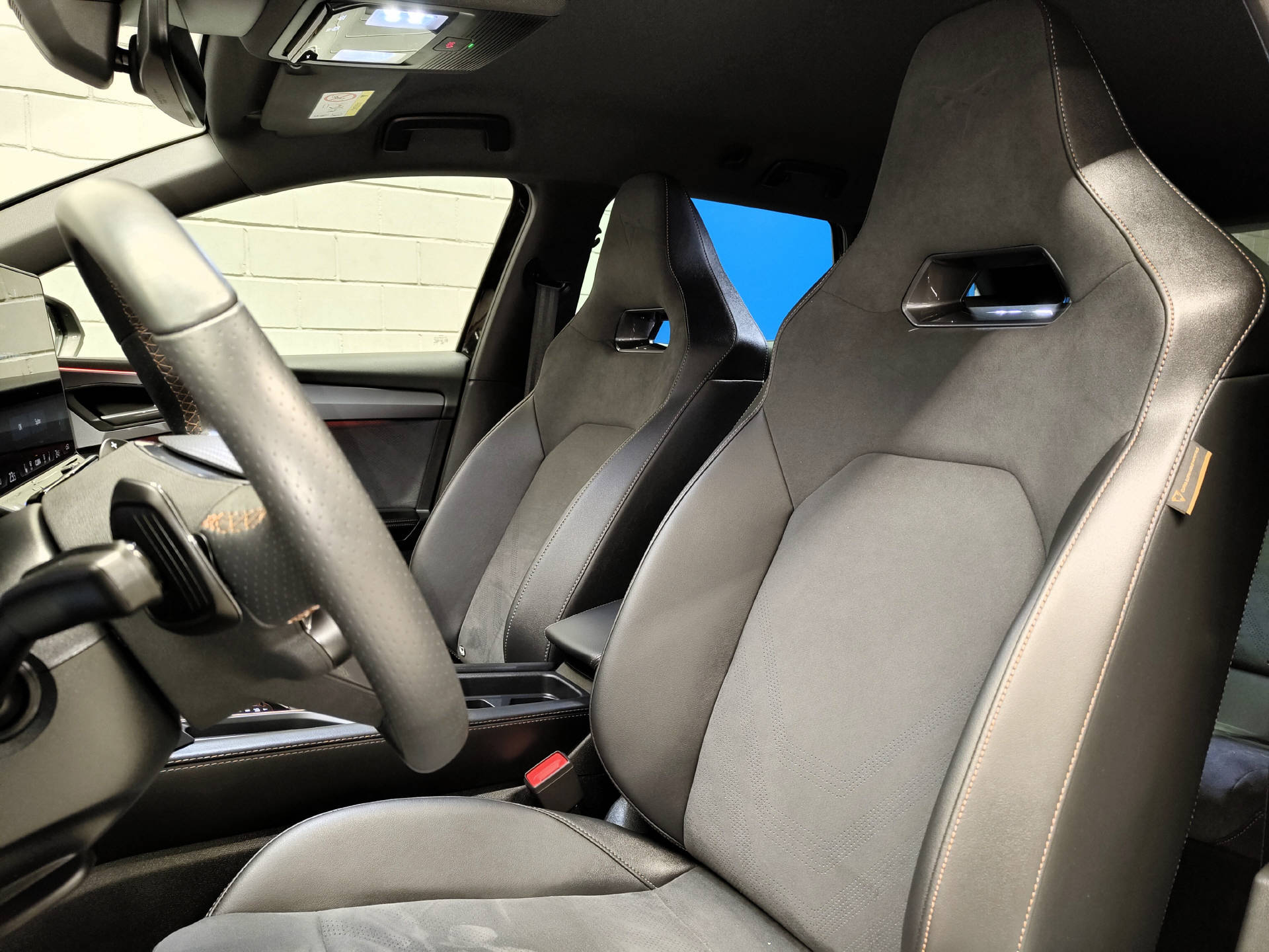 CUPRA Leon ST 2.0 TSI 333 VZ 4Drive DSG-image-5