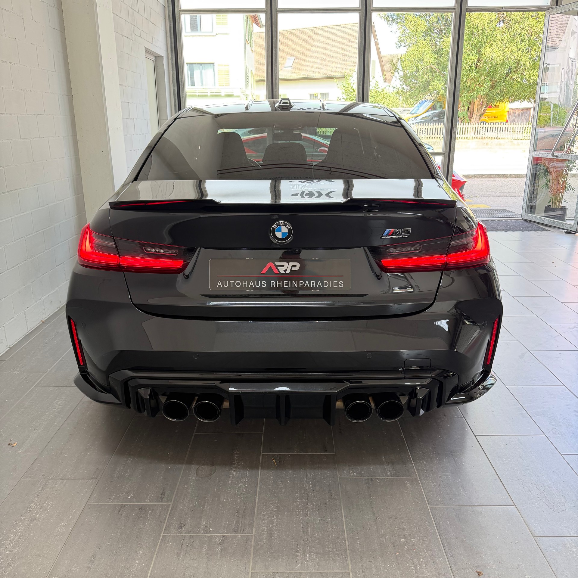 BMW M3 Competition M xDrive * Schalensitze * Carbondach * Headup * Harman Kardon *-image-4