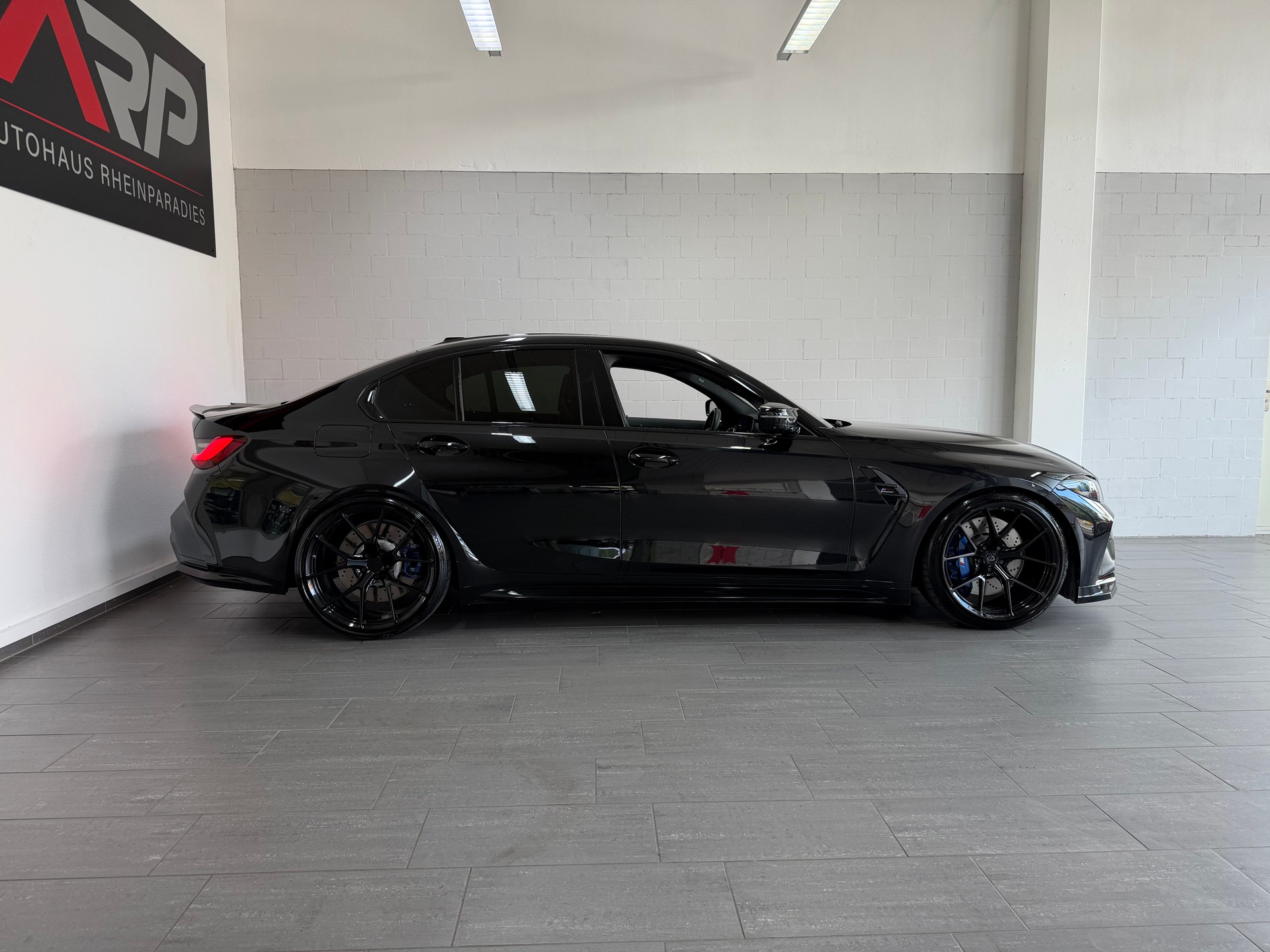BMW M3 Competition M xDrive * Schalensitze * Carbondach * Headup * Harman Kardon *-image-2