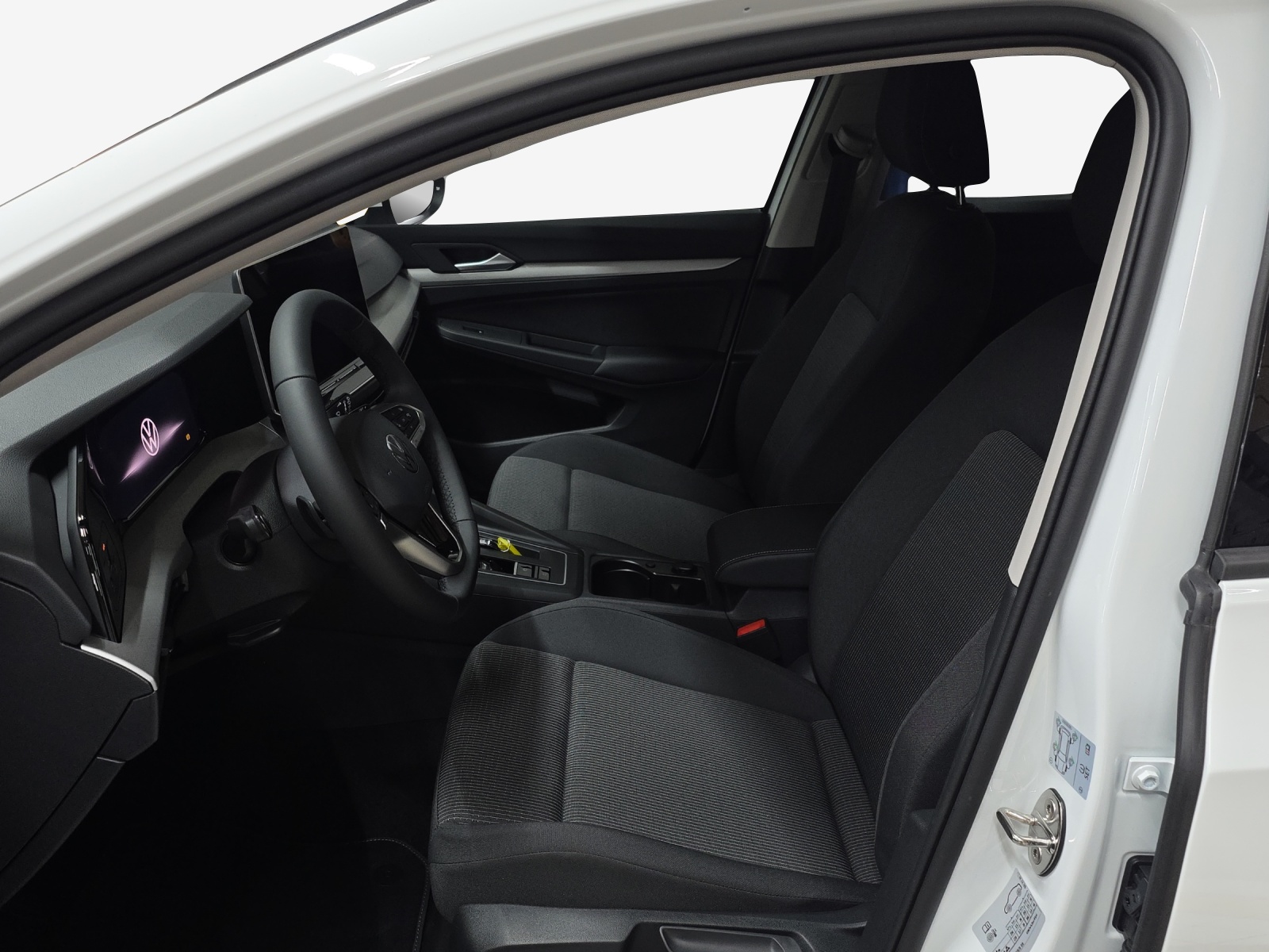 VW Golf 1.5 e TSI mHEV Value DSG-image-7