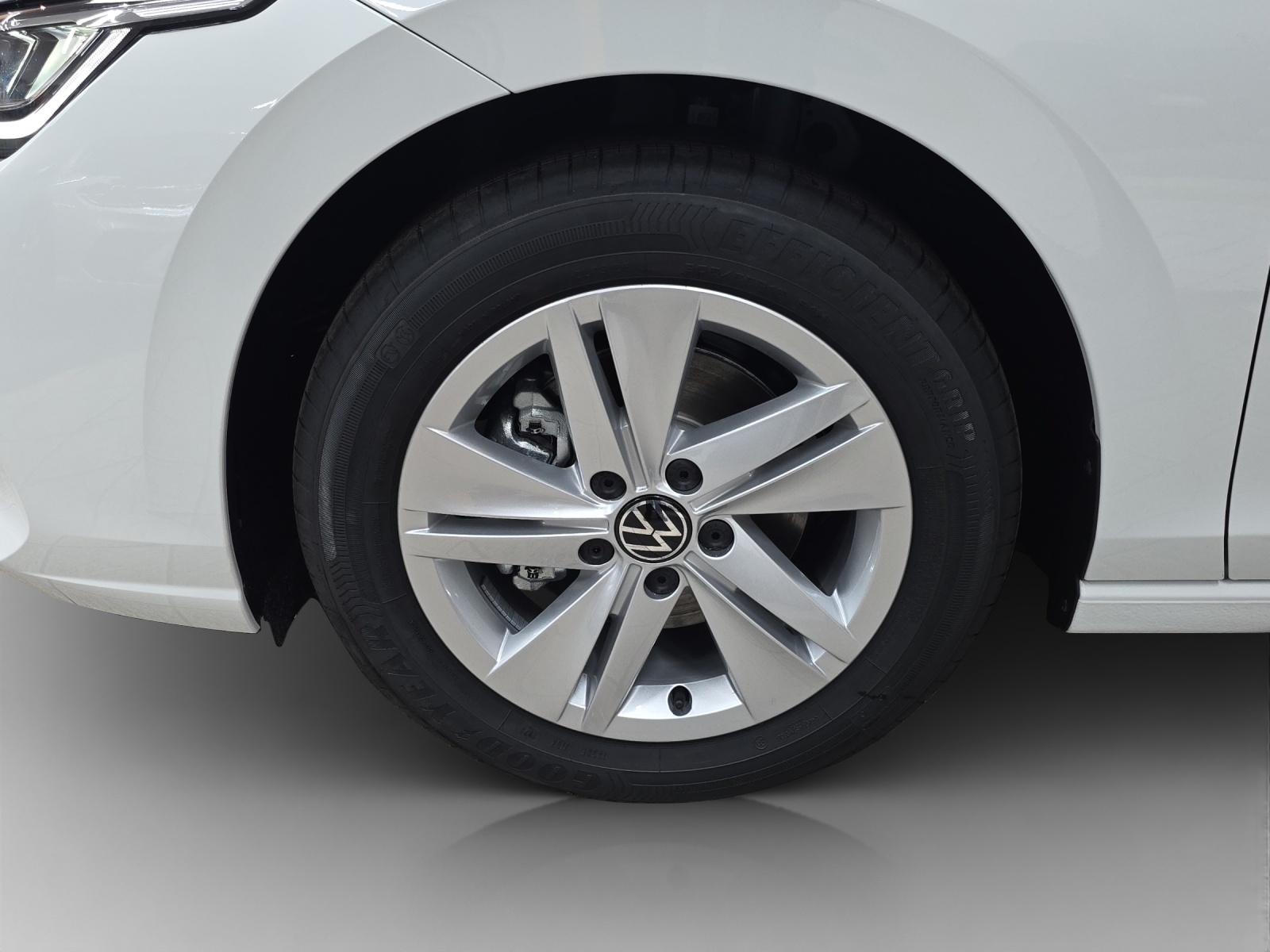 VW Golf 1.5 e TSI mHEV Value DSG-image-13
