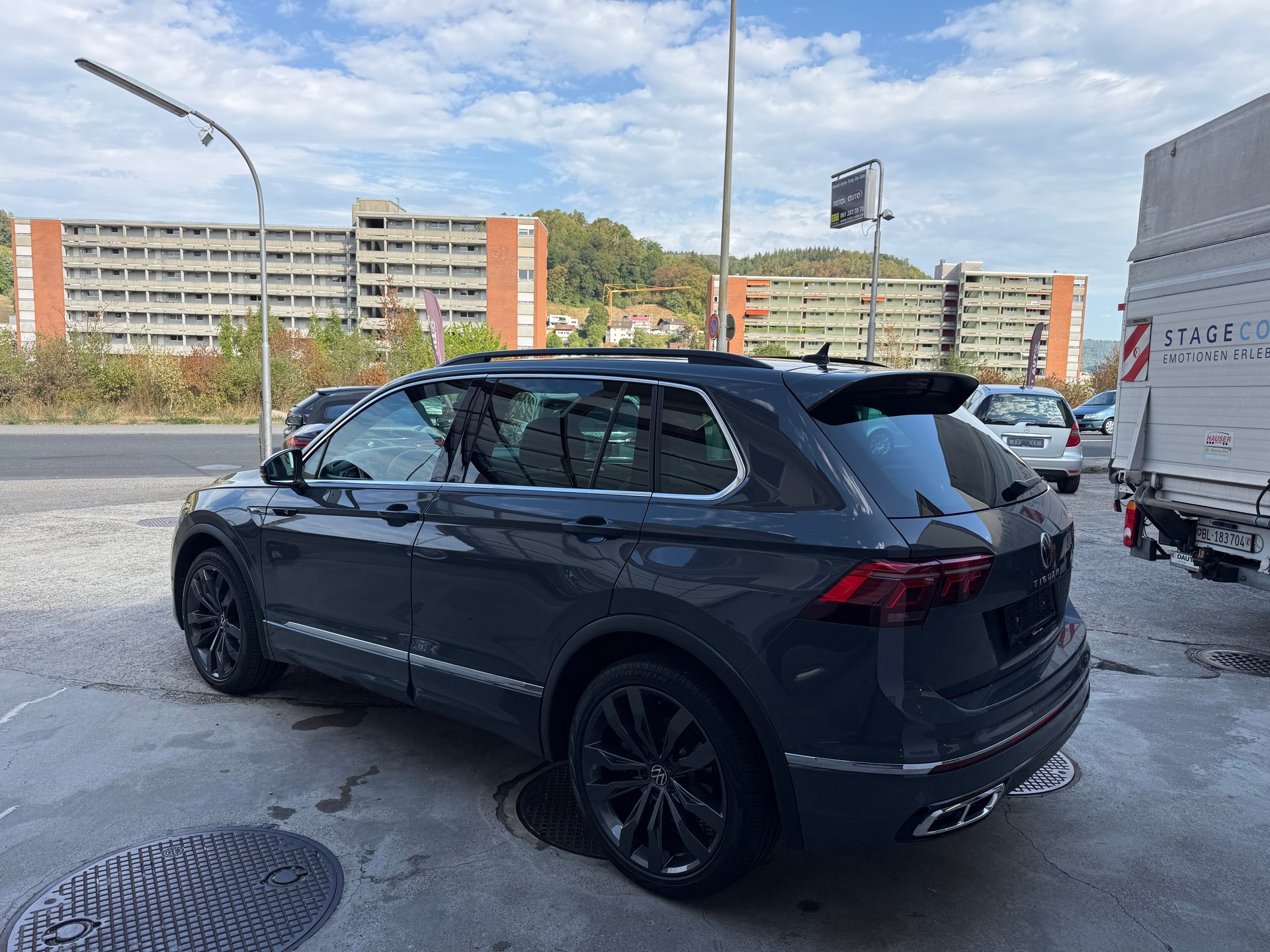 VW Tiguan 2.0TSI R-Line 4Motion DSG-image-4